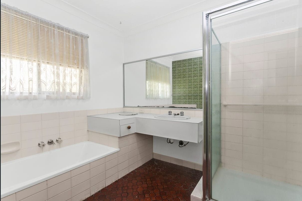 19 Springwood Road — photo 6 of 10