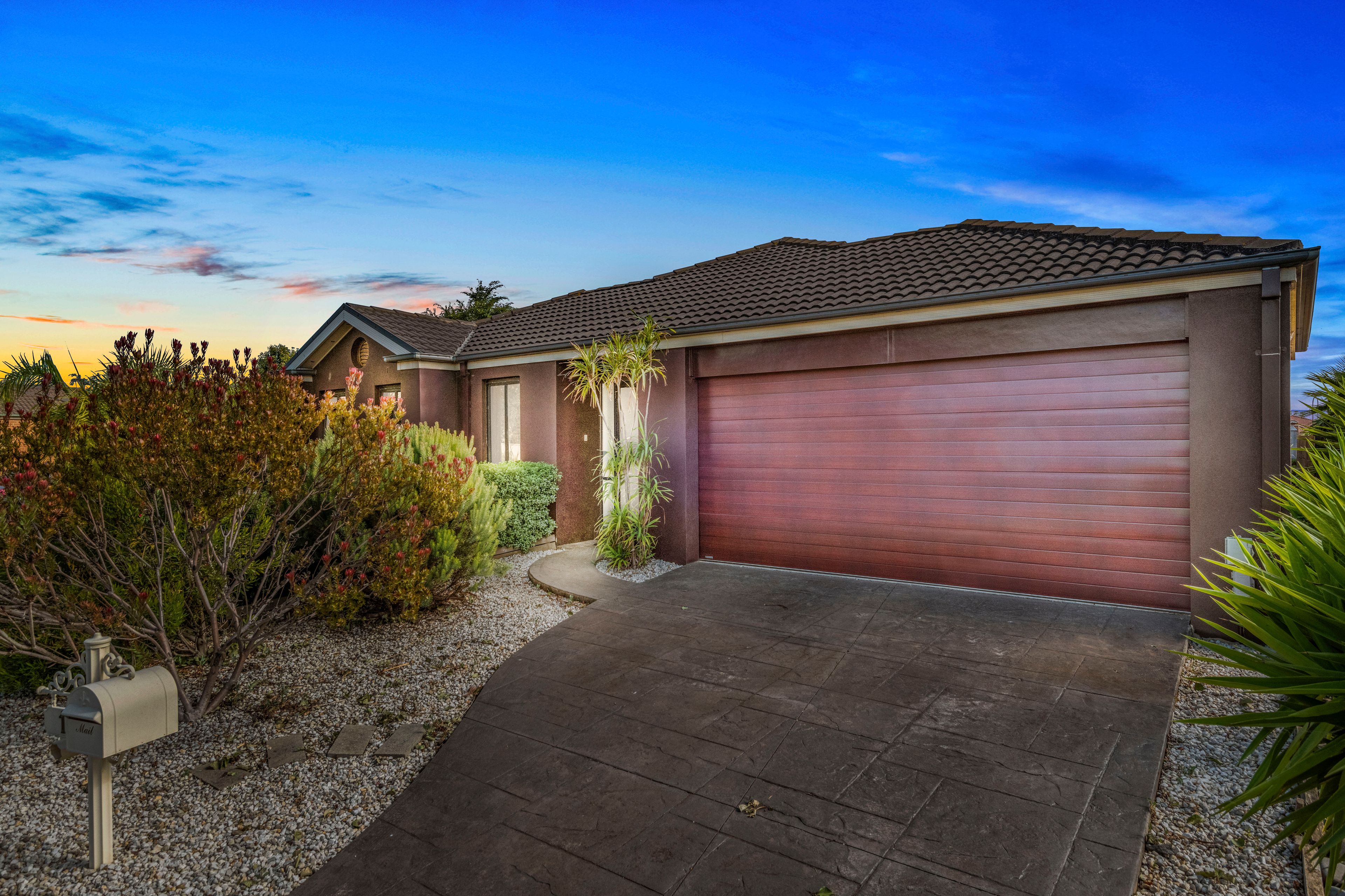 1 Ellesmere Grove, Melton West, VIC 3337