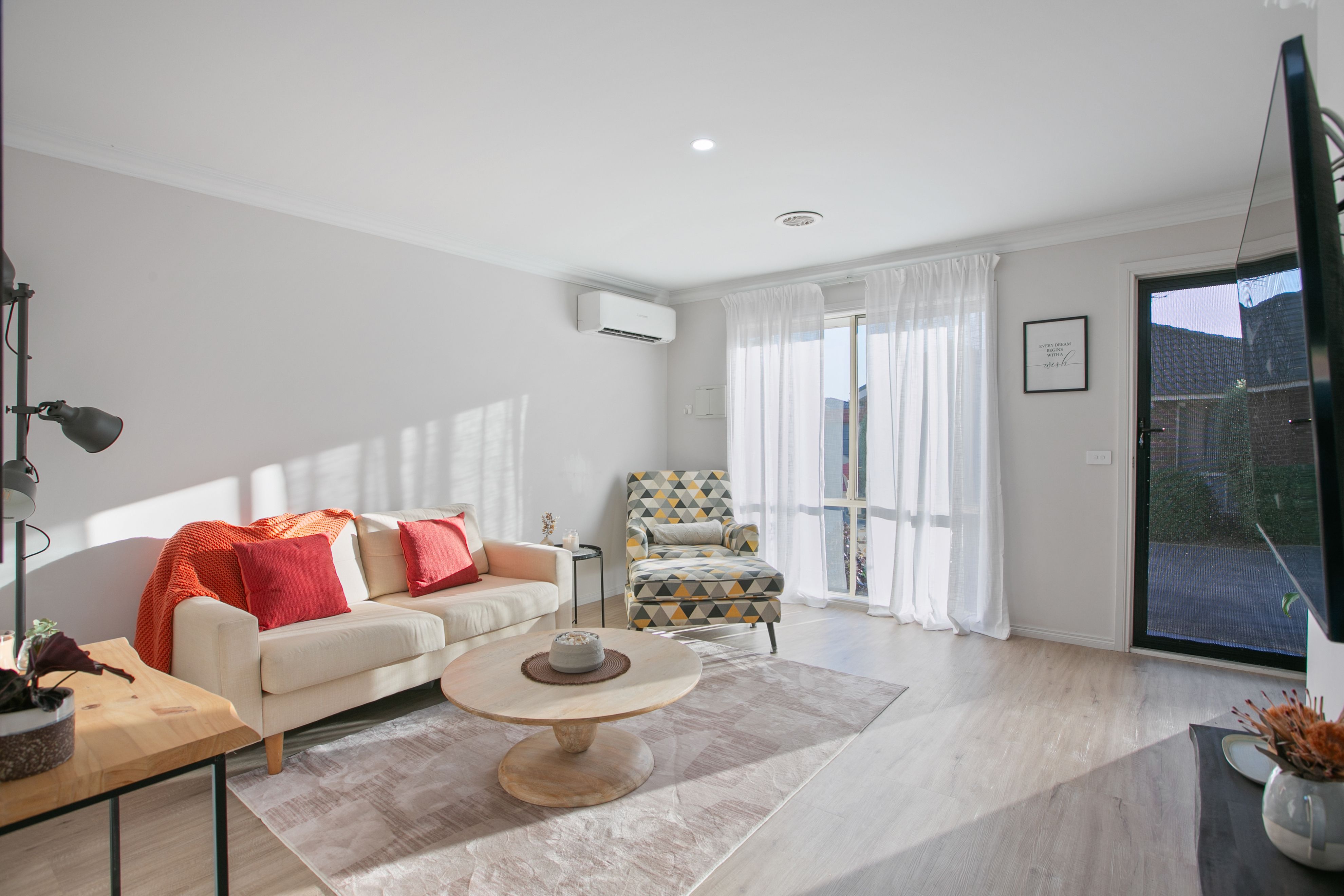 64 Elinda Place — photo 4 of 19