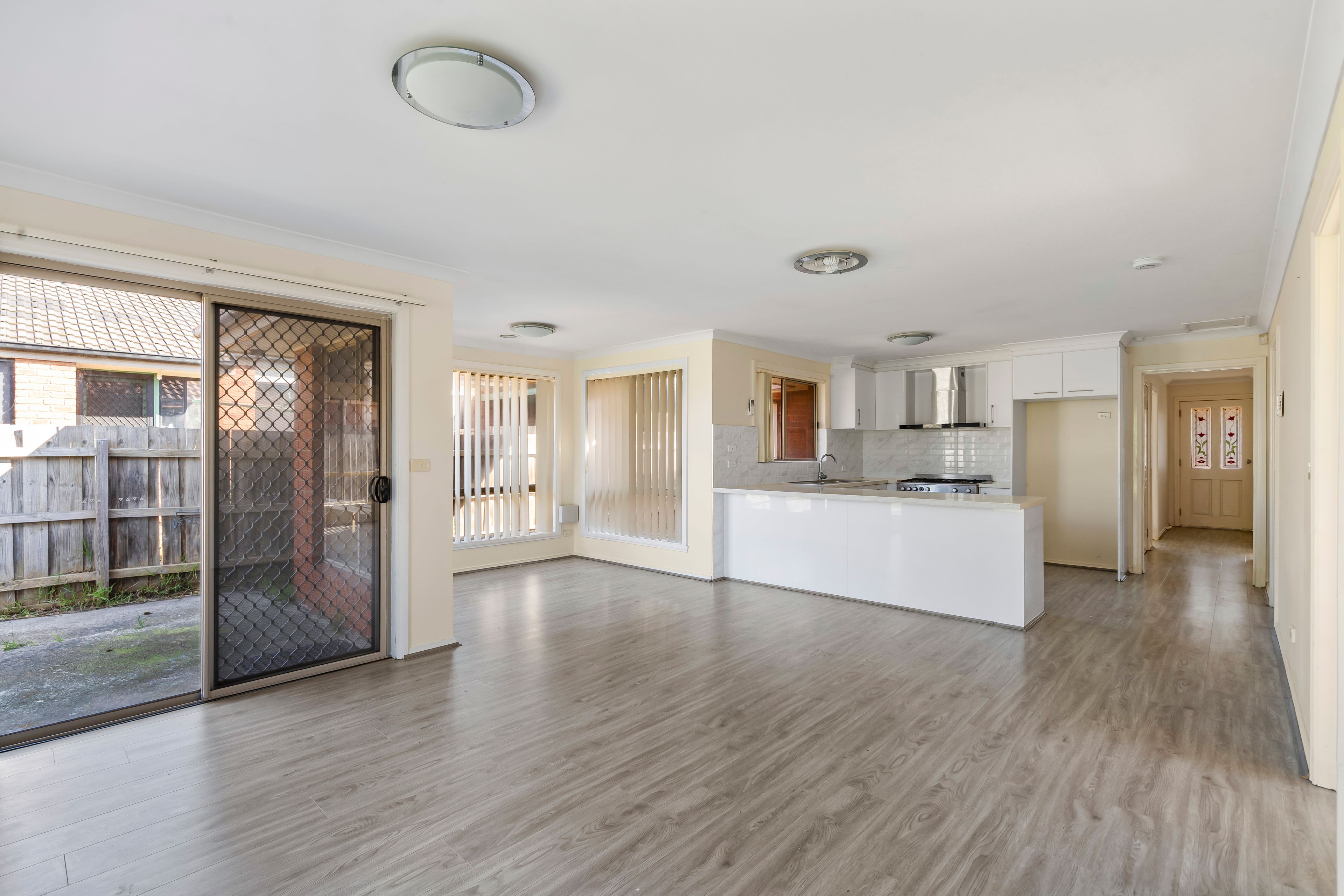 35 Sandover Drive — photo 4 of 11