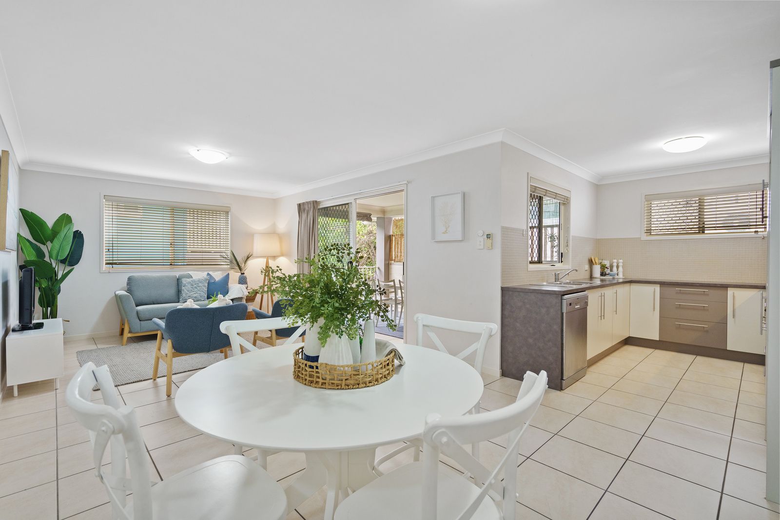 2/27 Paragon Street, Yeronga, QLD 4104