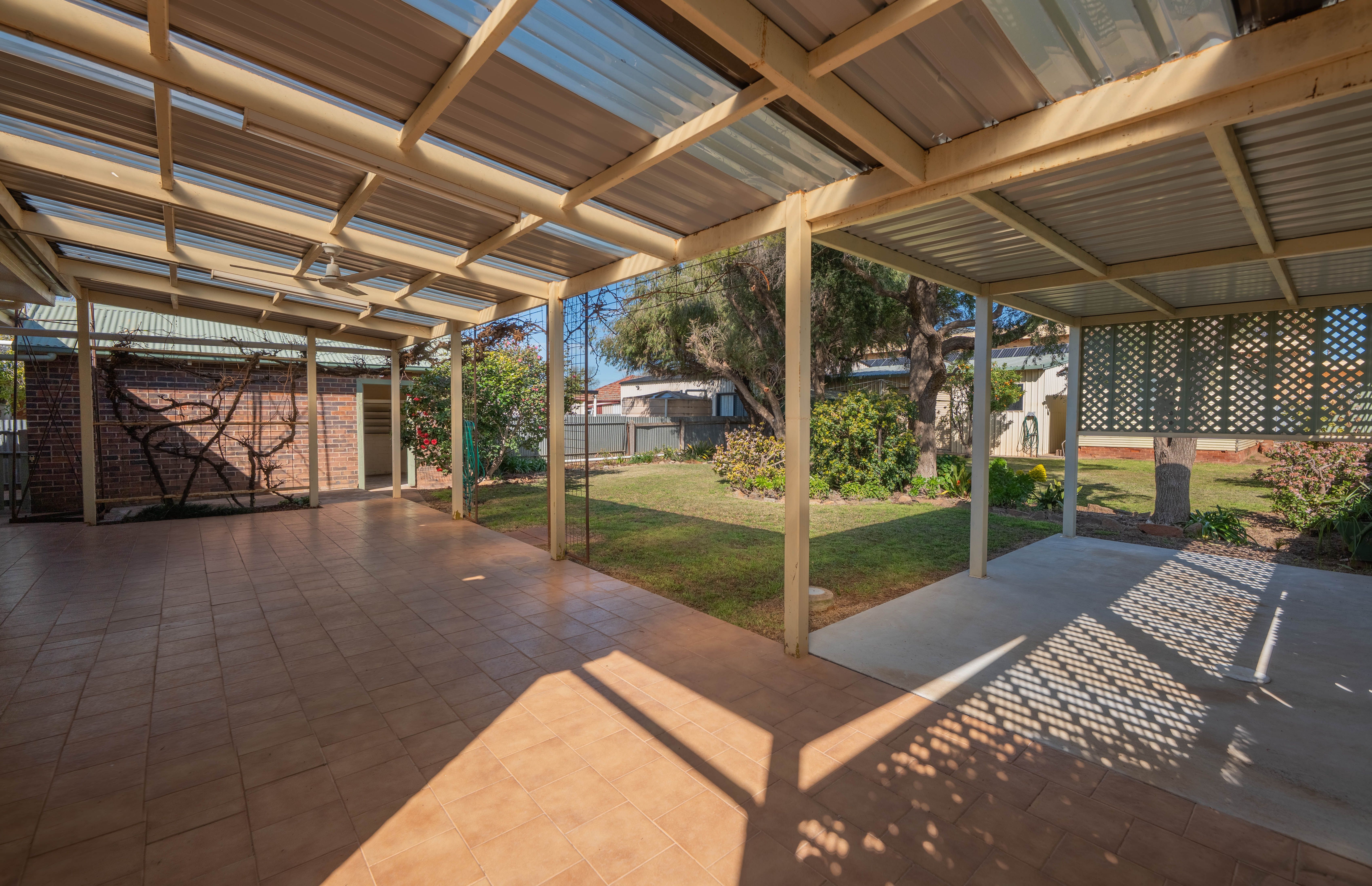 40 Kurrajong Street — photo 19 of 25