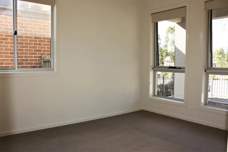 16 Selwyn Avenue, Minto, NSW 2566