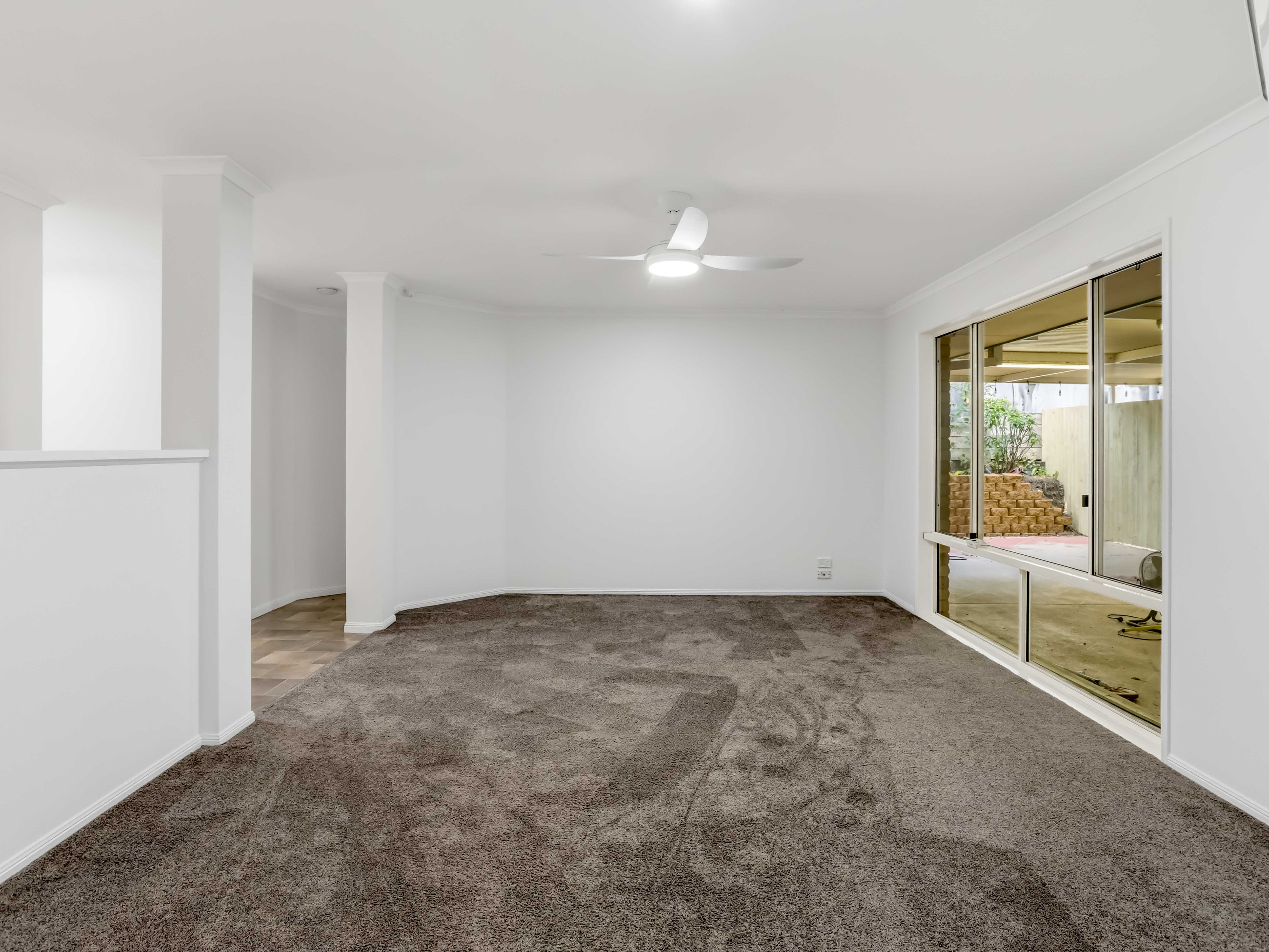 33 Maui Crescent, Oxenford, QLD 4210