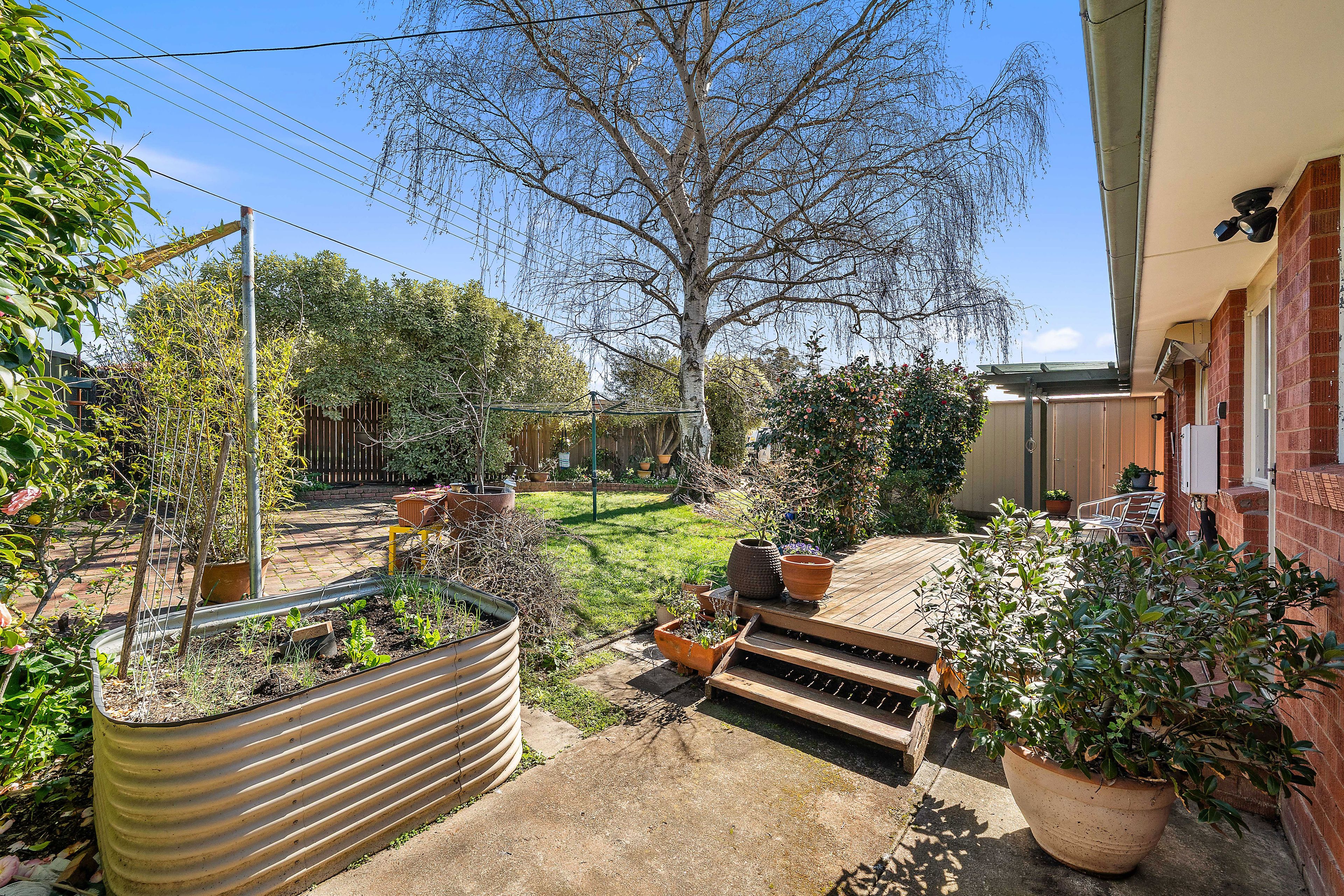 21 Neumayer Street — photo 15 of 27