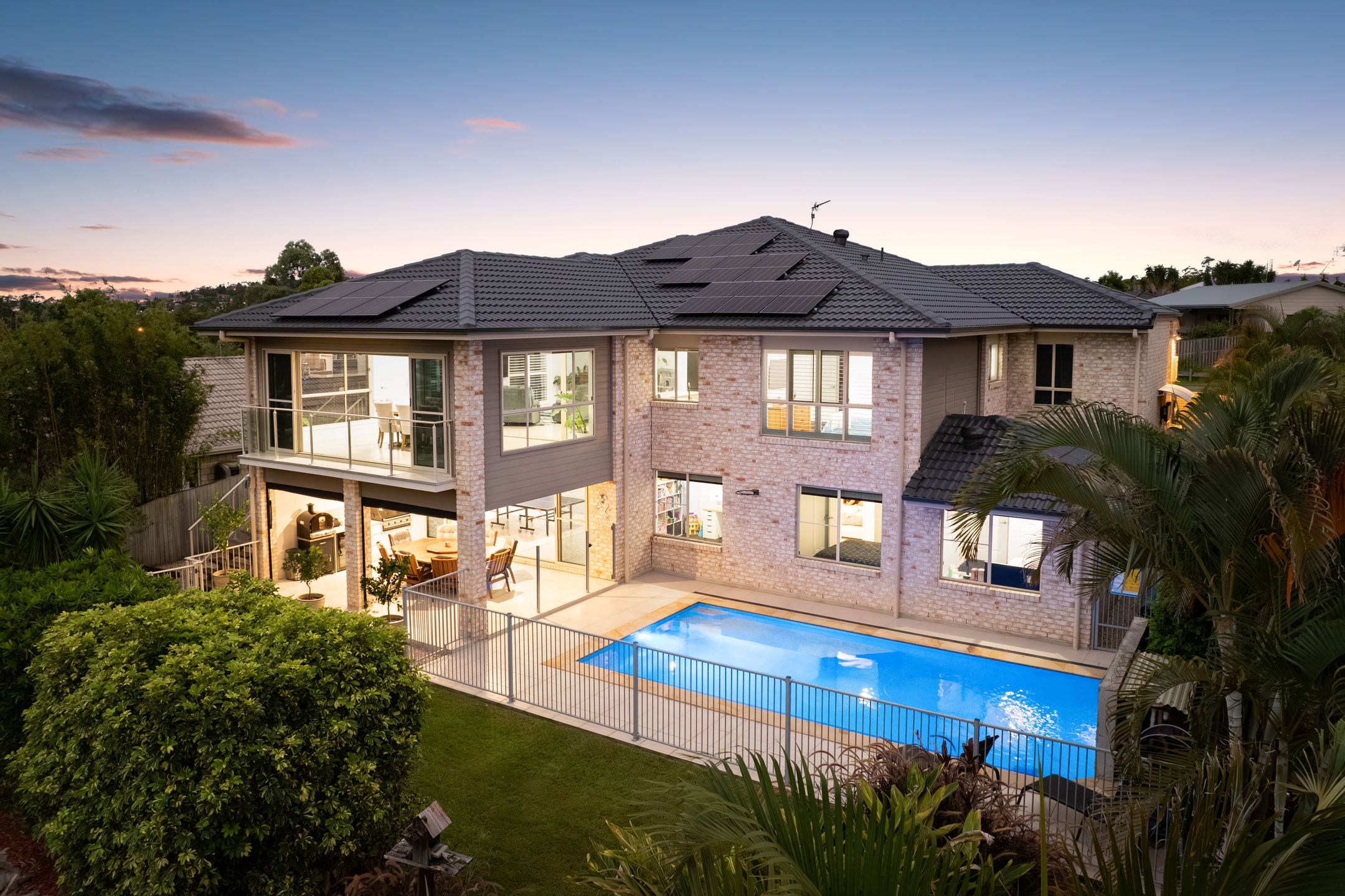 7 Castlereagh Close, Pacific Pines, QLD 4211