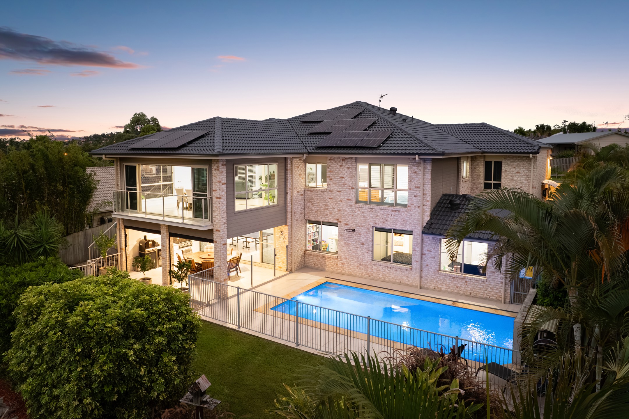 7 Castlereagh Close, Pacific Pines, QLD 4211