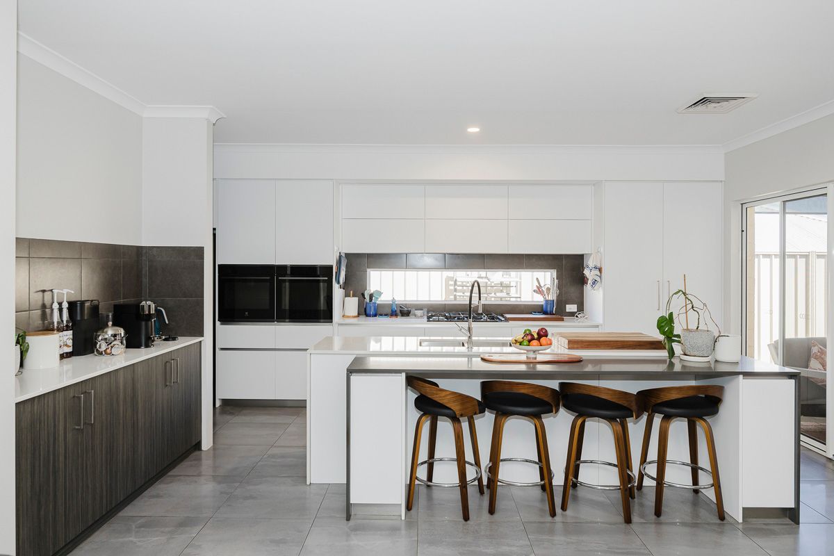 93 Ashmore Avenue — photo 6 of 27