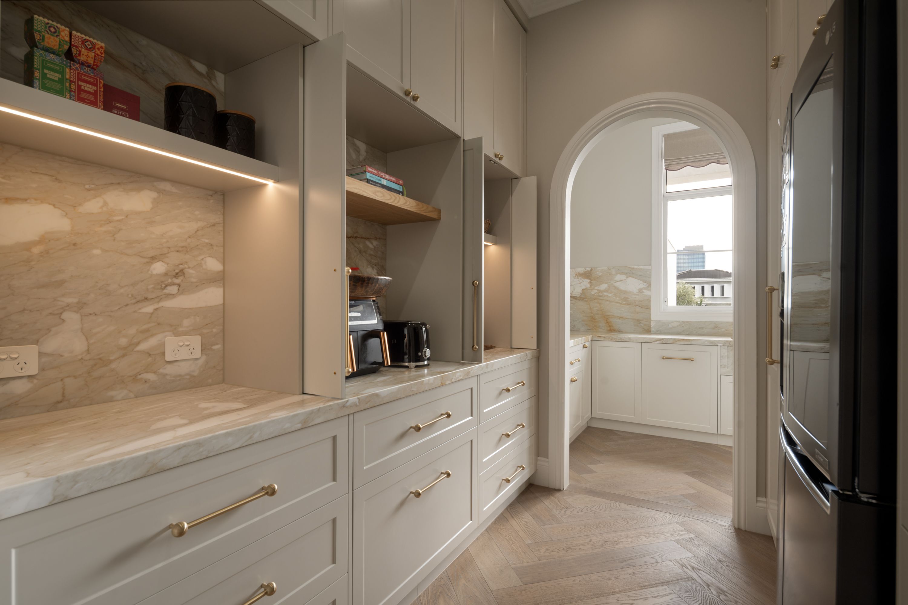 246 Kent Street — photo 11 of 26