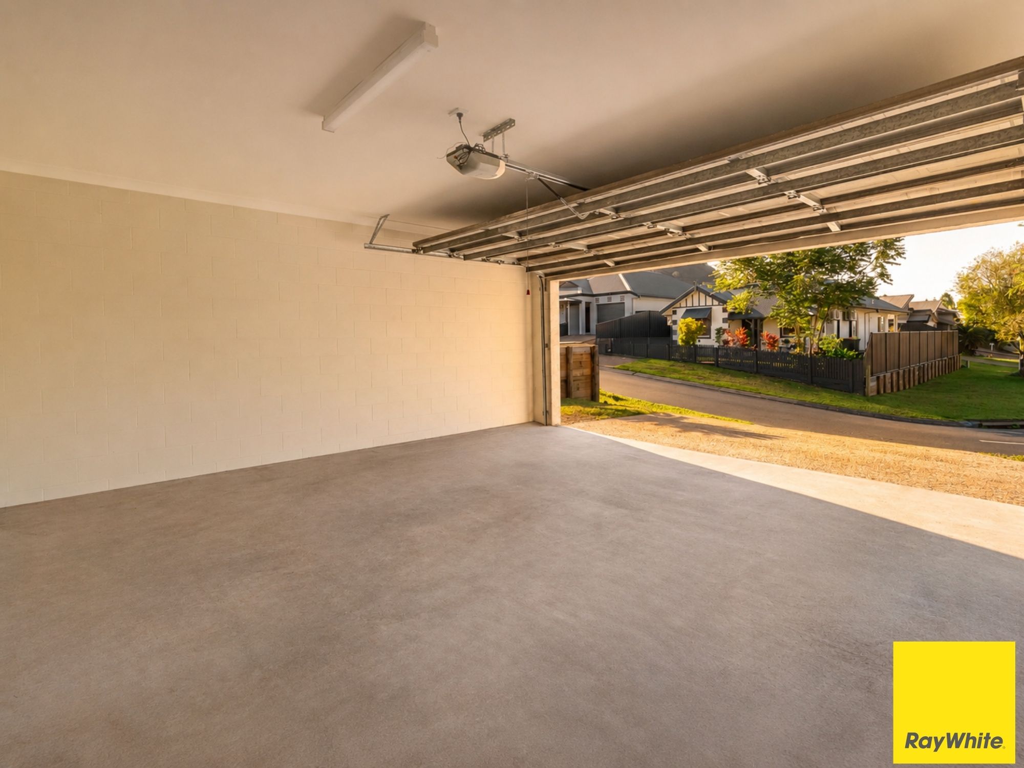 39 Woodrose Drive — photo 16 of 17