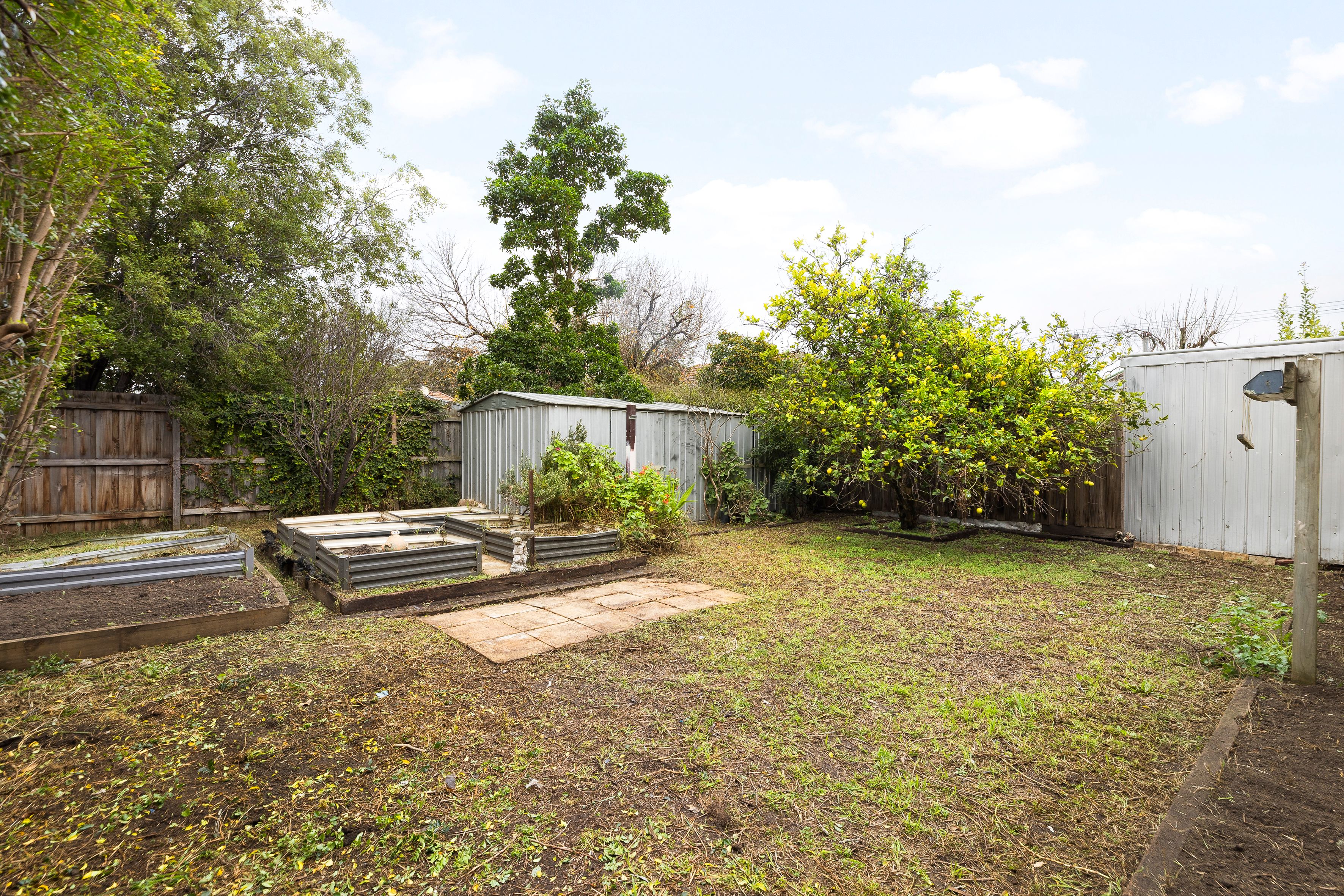 433 Bell Street — photo 15 of 16