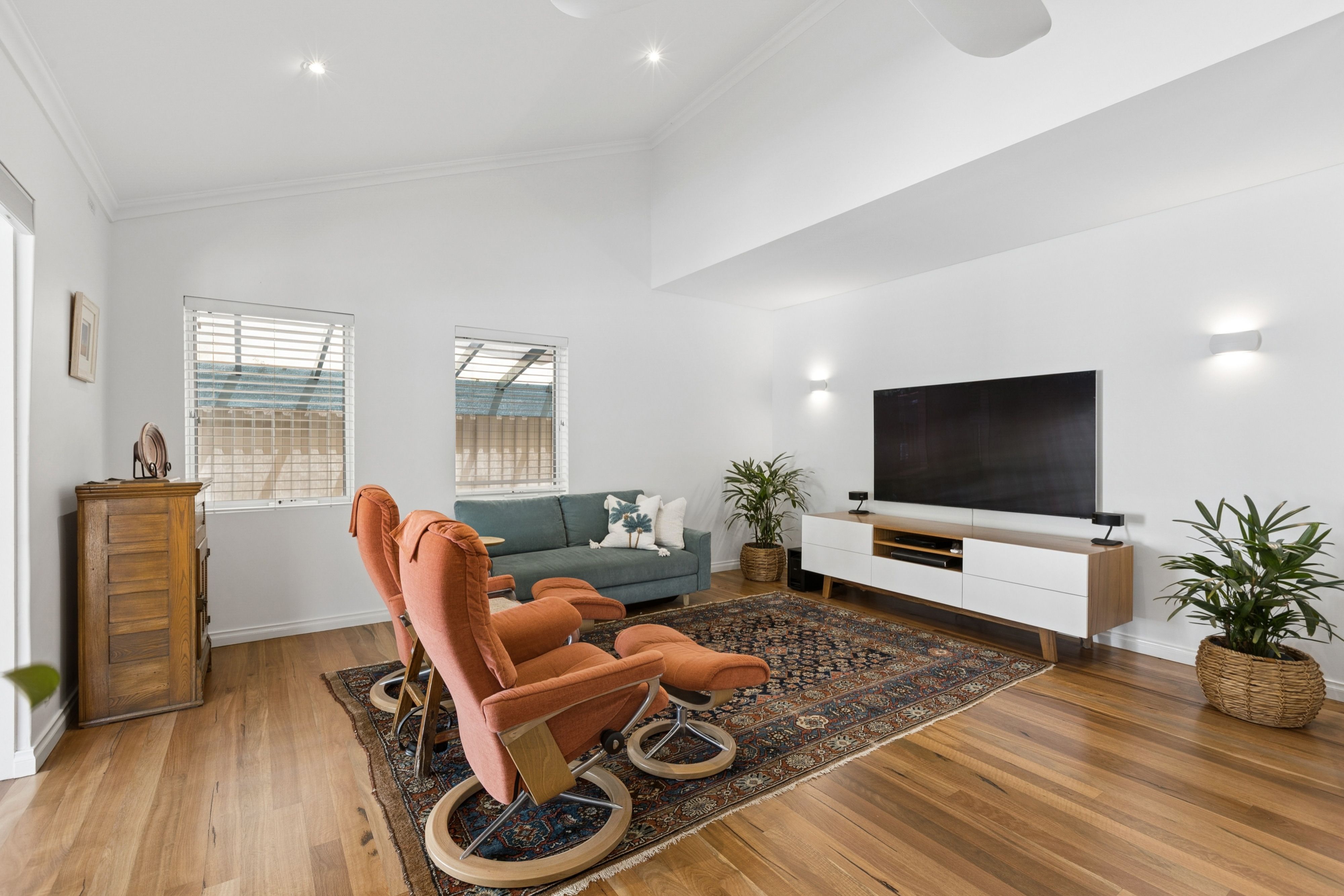 44 Cowper Road — photo 12 of 24