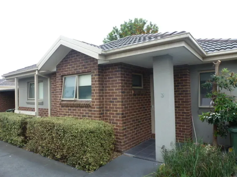 30 Highland Street, Kingsbury VIC 3083