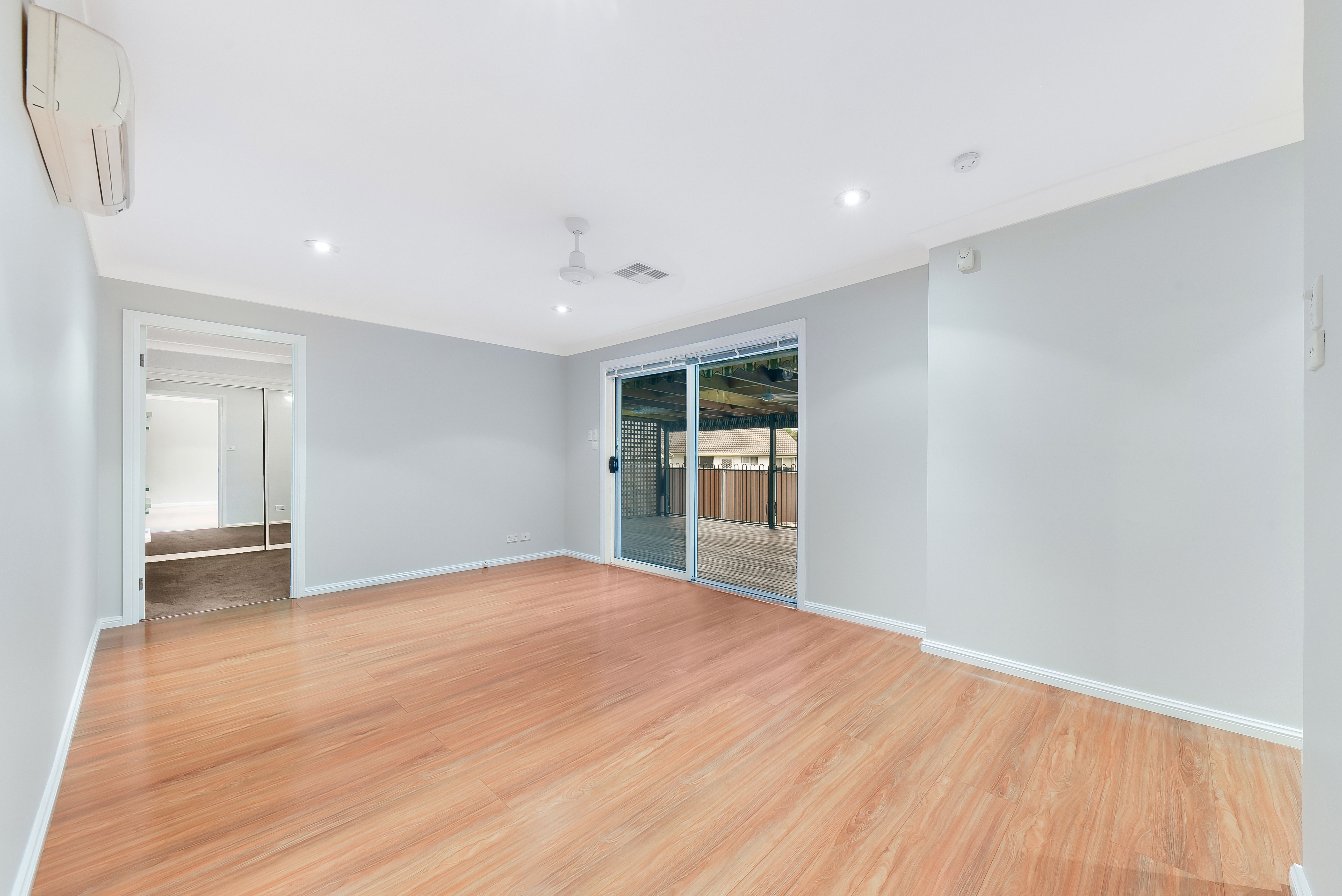 5 Grahame Avenue, Glenfield, NSW 2167