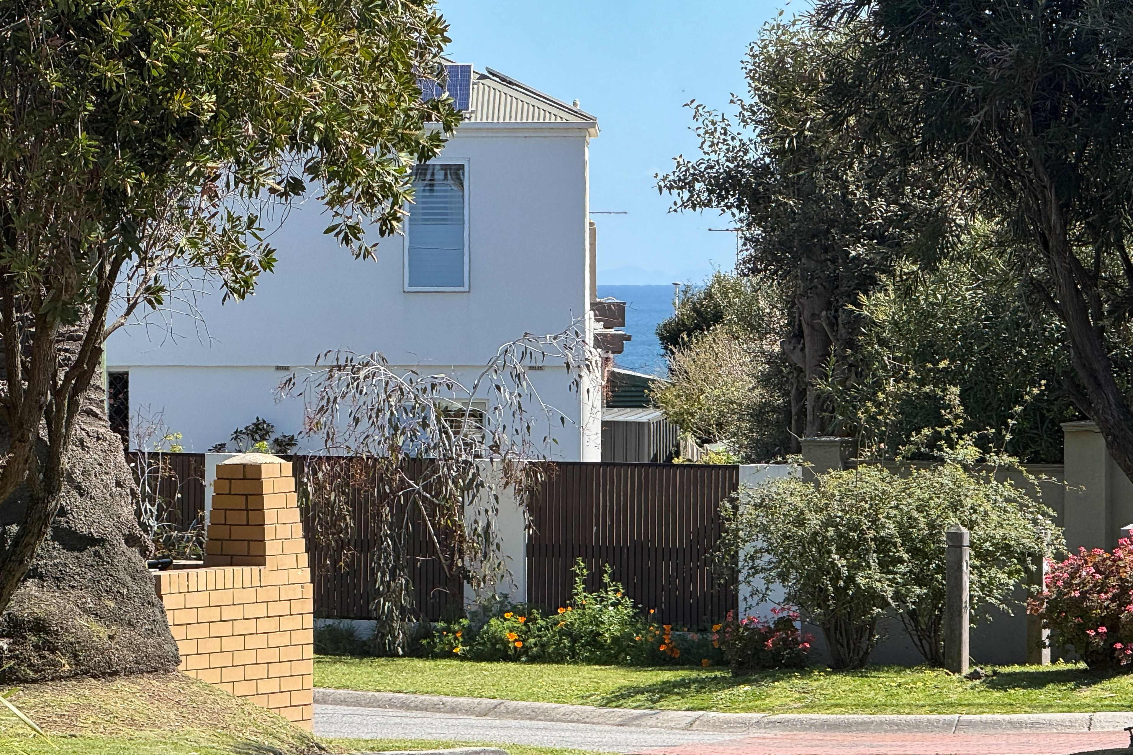 4/17 Cliff Road — photo 11 of 13