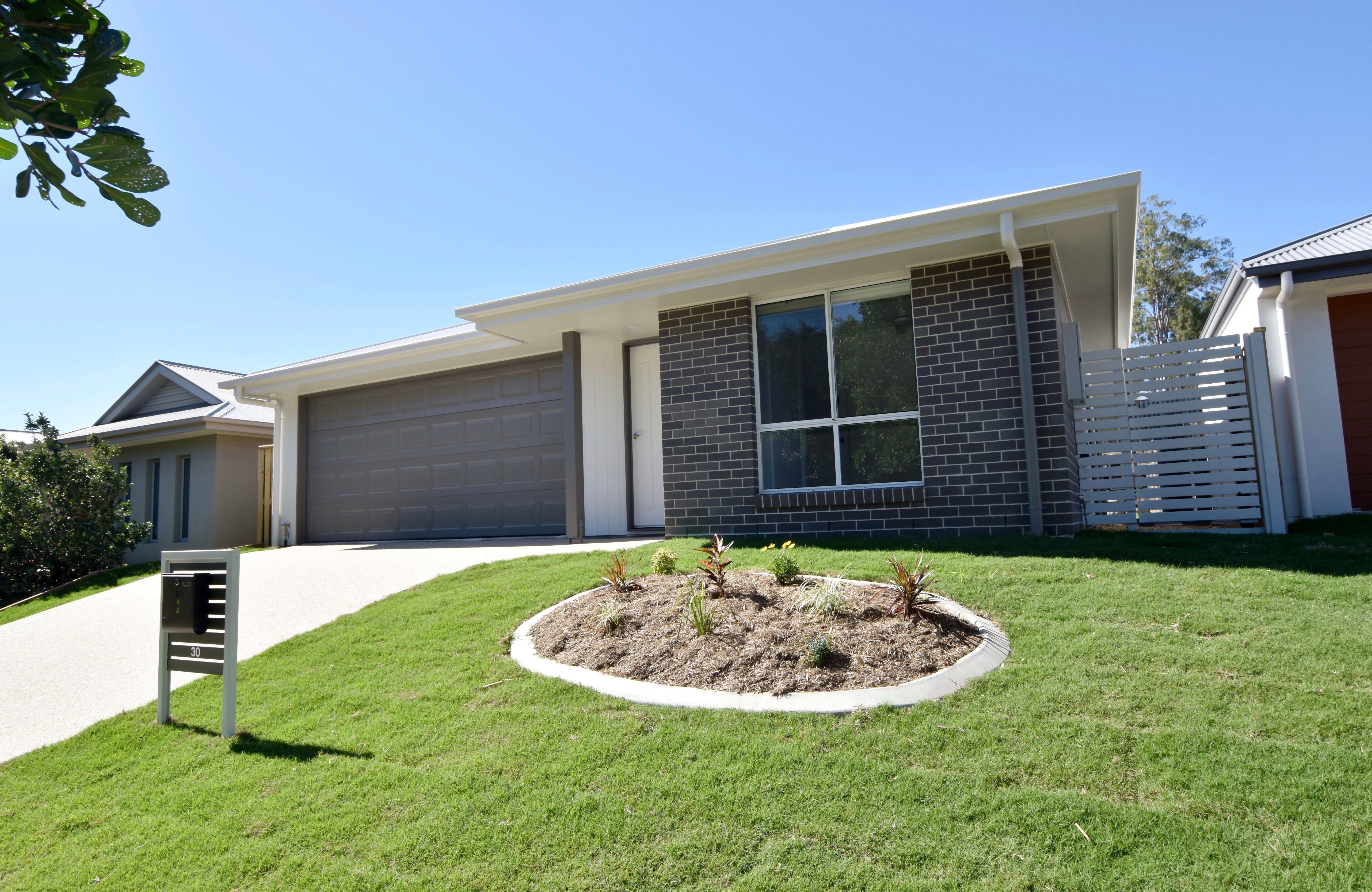 30 Caulder Esplanade, Boyne Island, QLD 4680