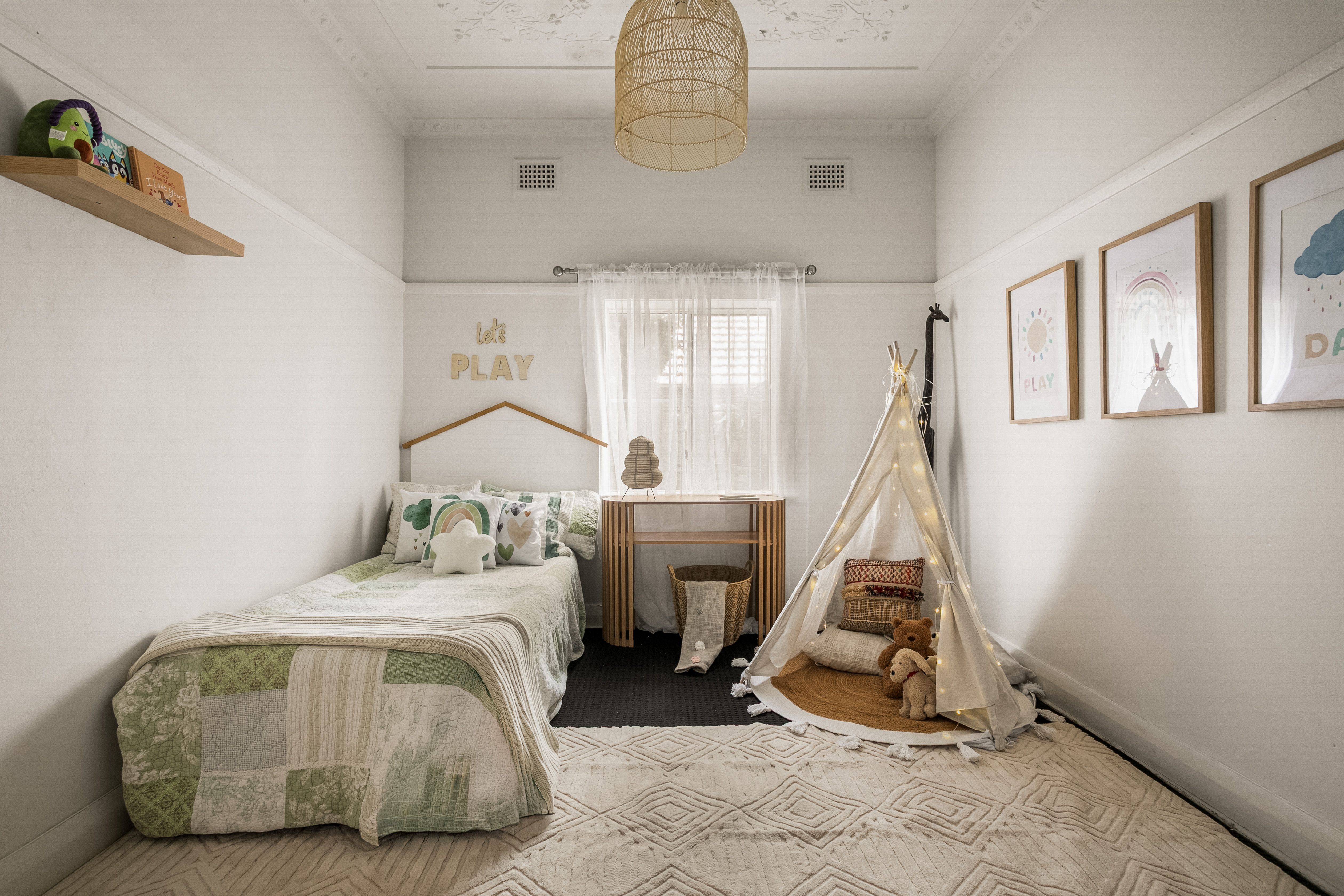 35 Apsley Avenue — photo 9 of 12