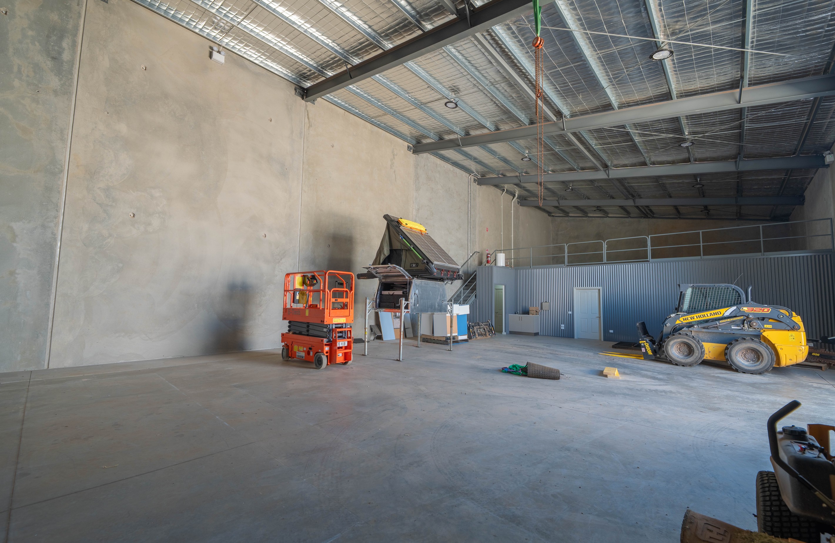 Shed 2/4 Boyd Circuit, Parkes, NSW 2870