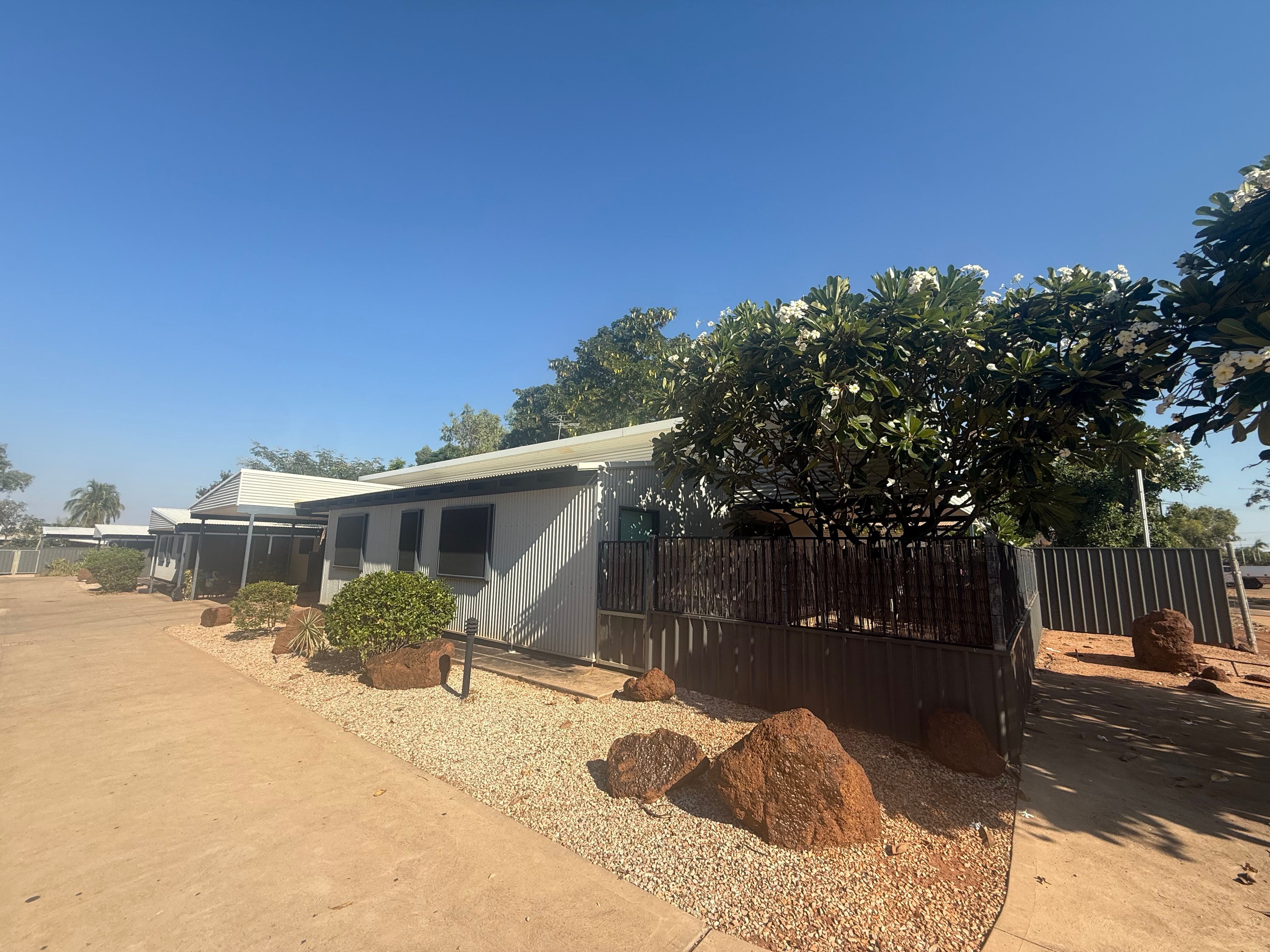 1/32 Clarendon Street — photo from Ray White Derby