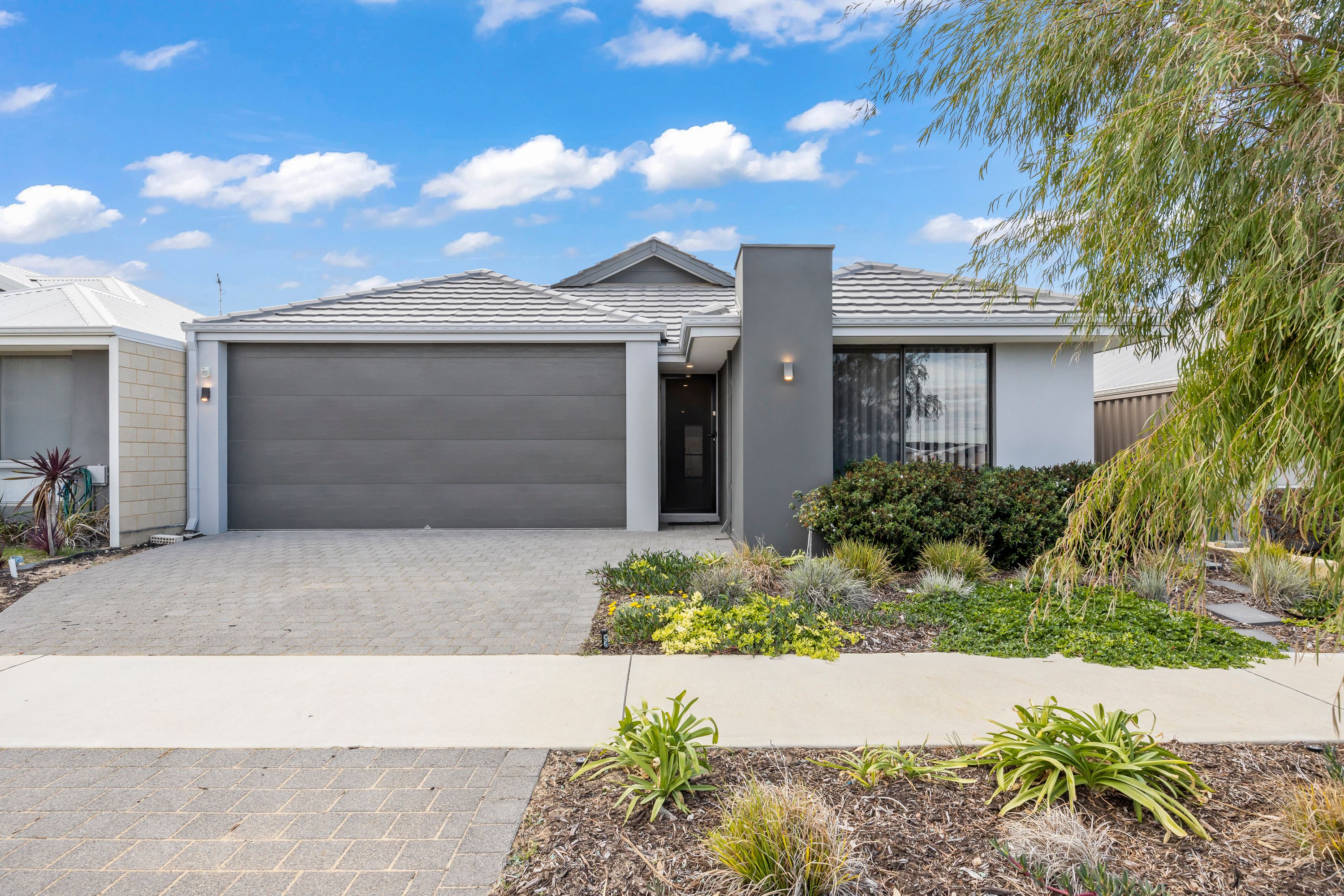 8 Broadgate Boulevard, Yanchep, WA 6035 - Sold House - Ray White ...