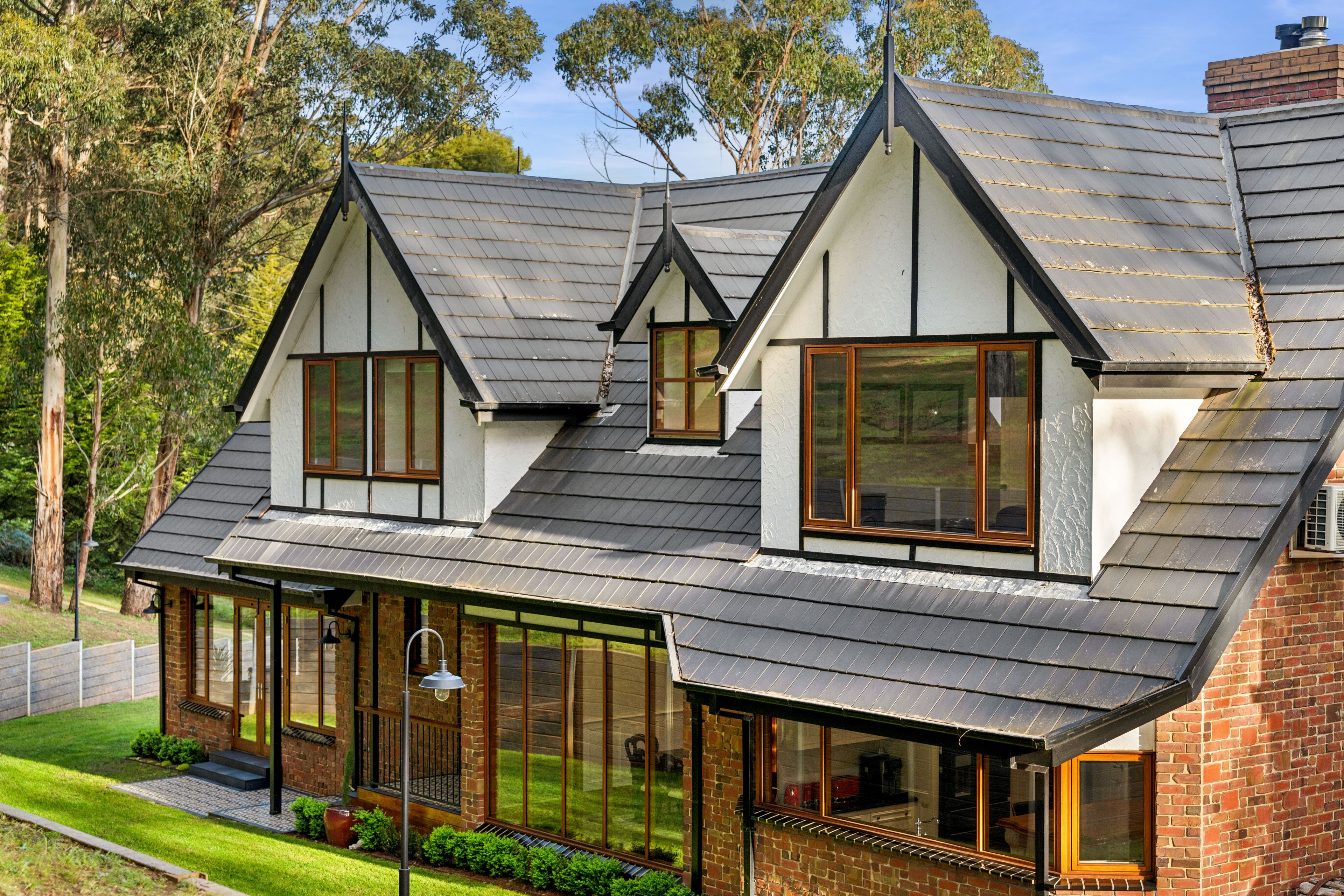 92 Douglas Road, Mount Macedon, VIC 3441