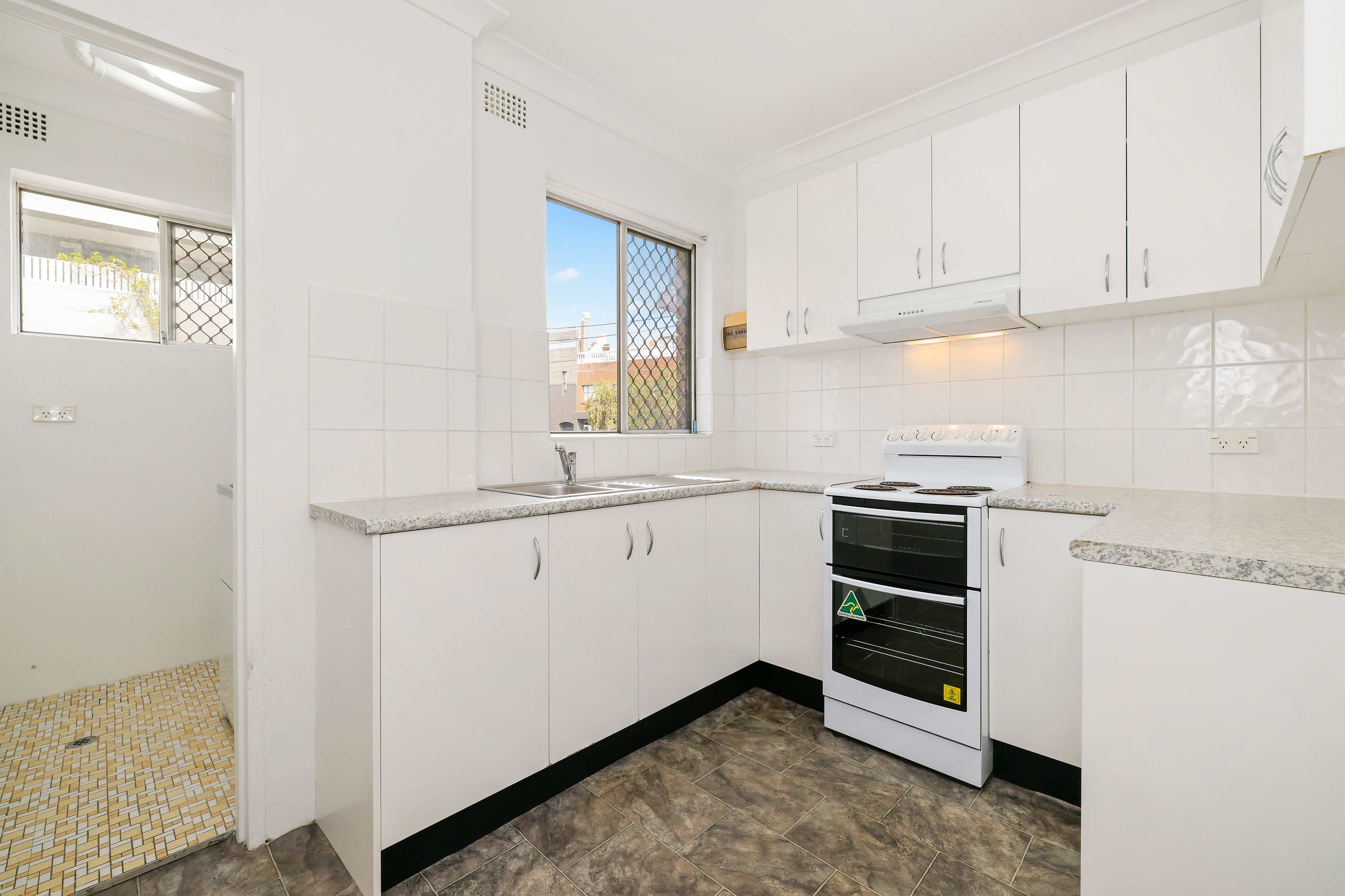 3/1-3 London Street — photo from Ray White Ashfield