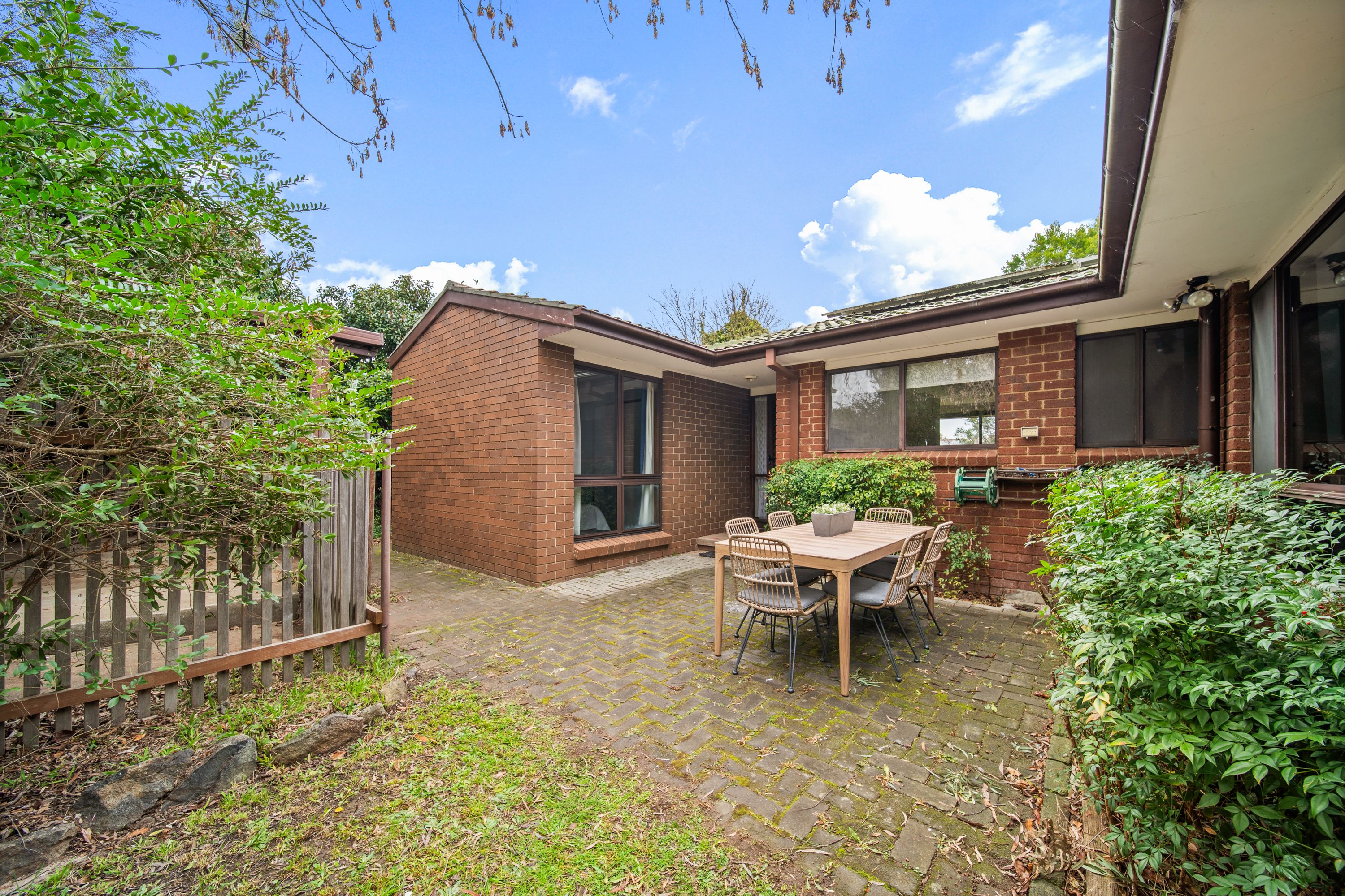 6 Macintyre Place, Charnwood, ACT 2615