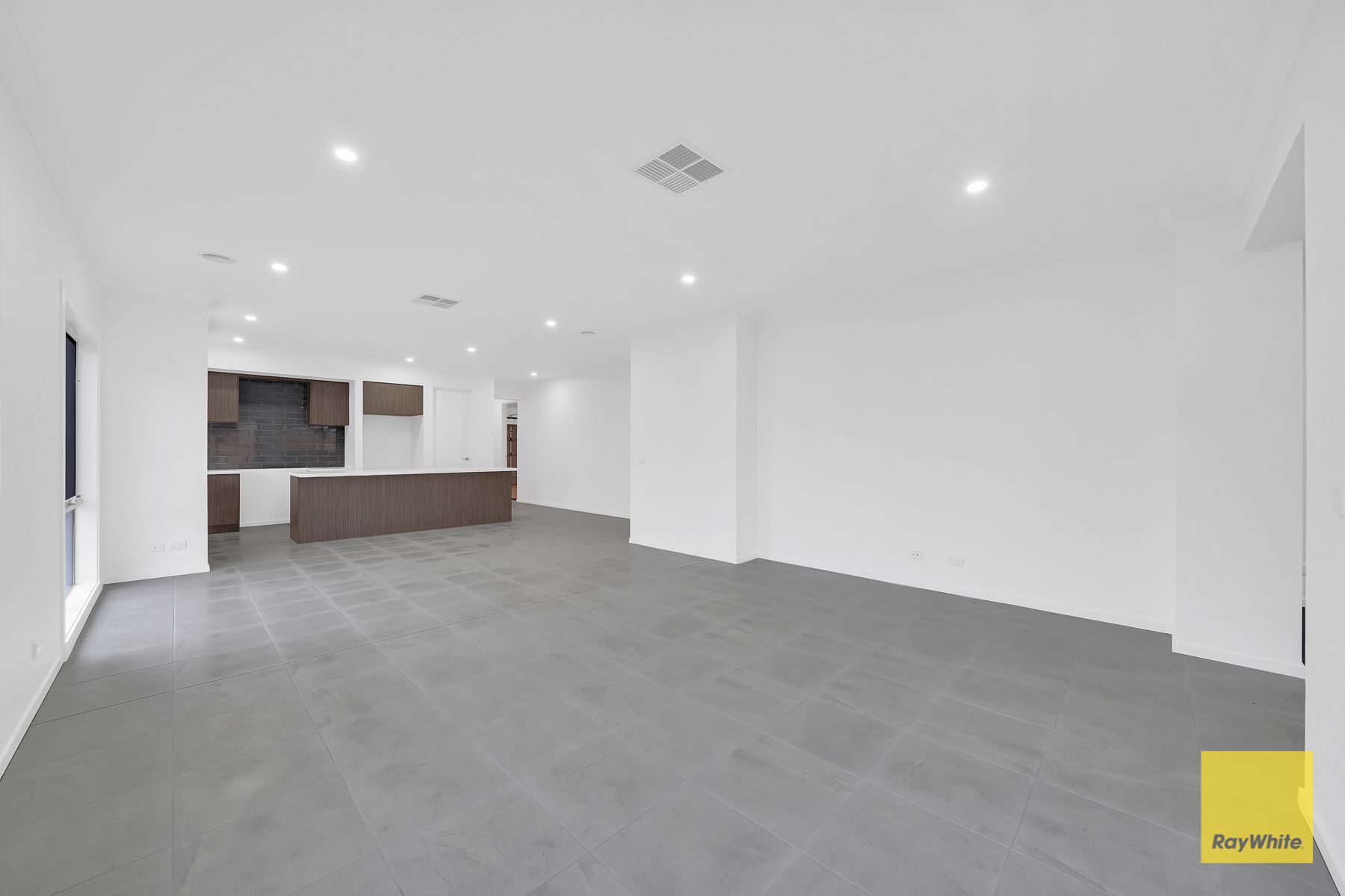 41 Gardenvale Avenue — photo 5 of 19