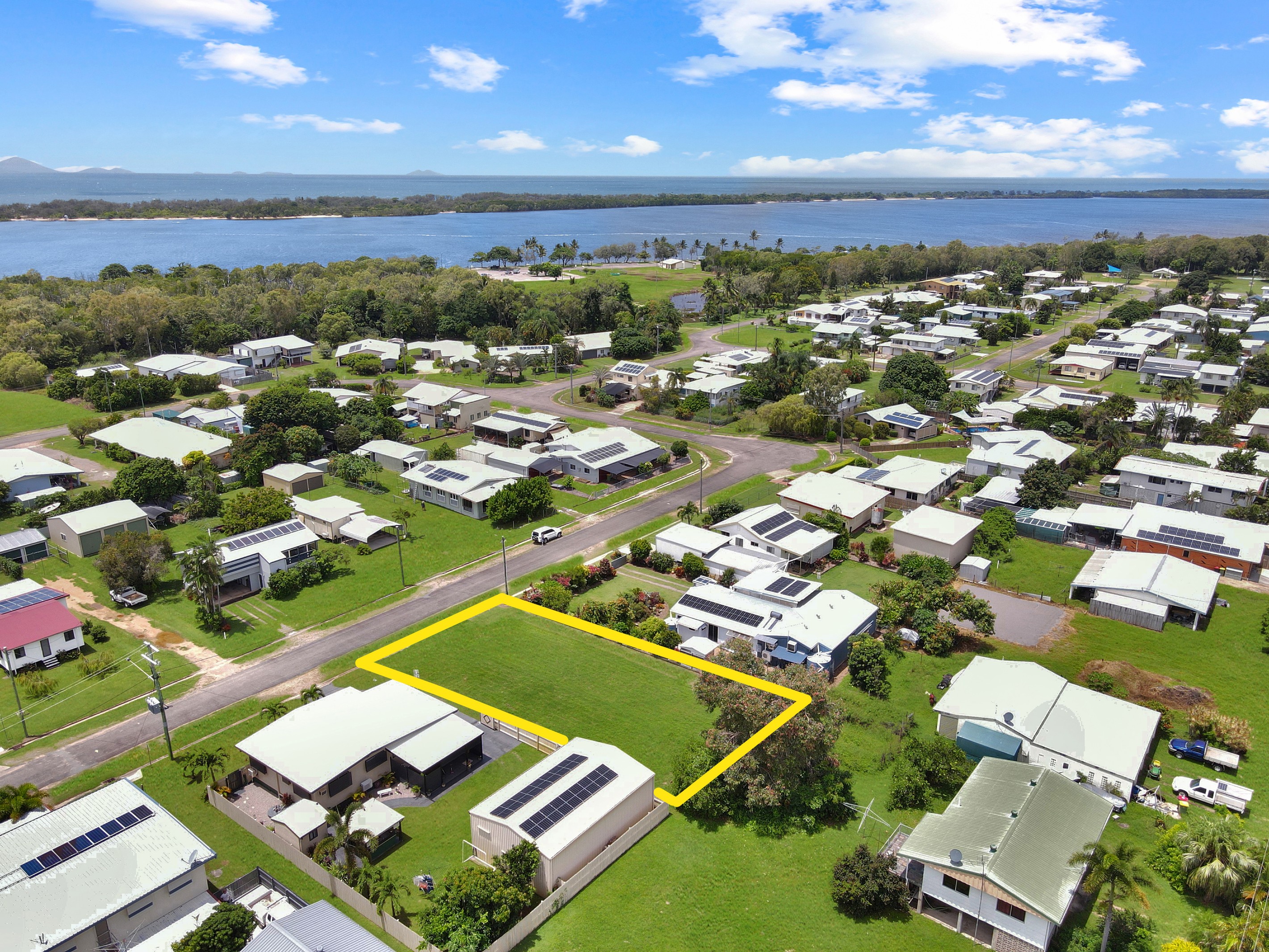 11 Barramundi Street, Taylors Beach, QLD 4850