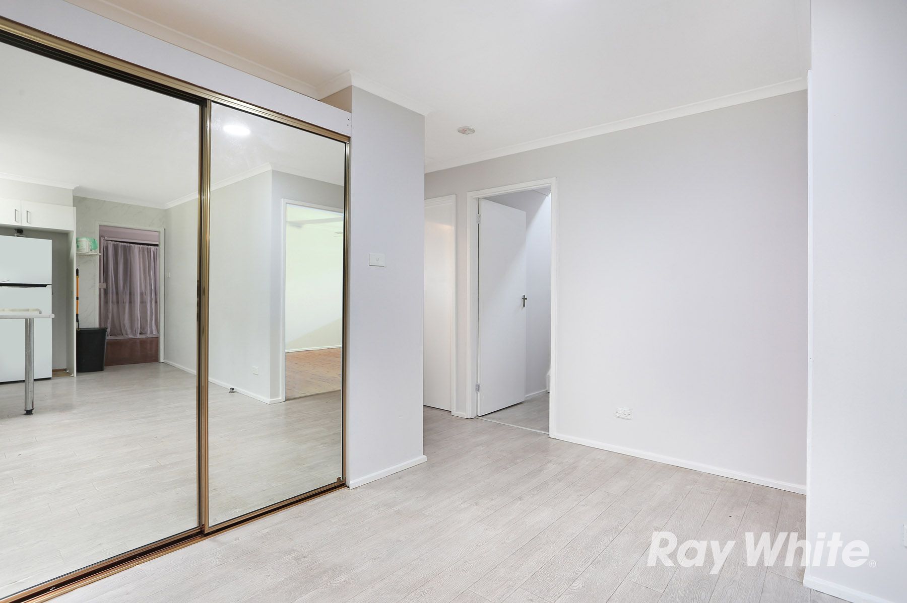 24 Ontario Avenue — photo 8 of 16
