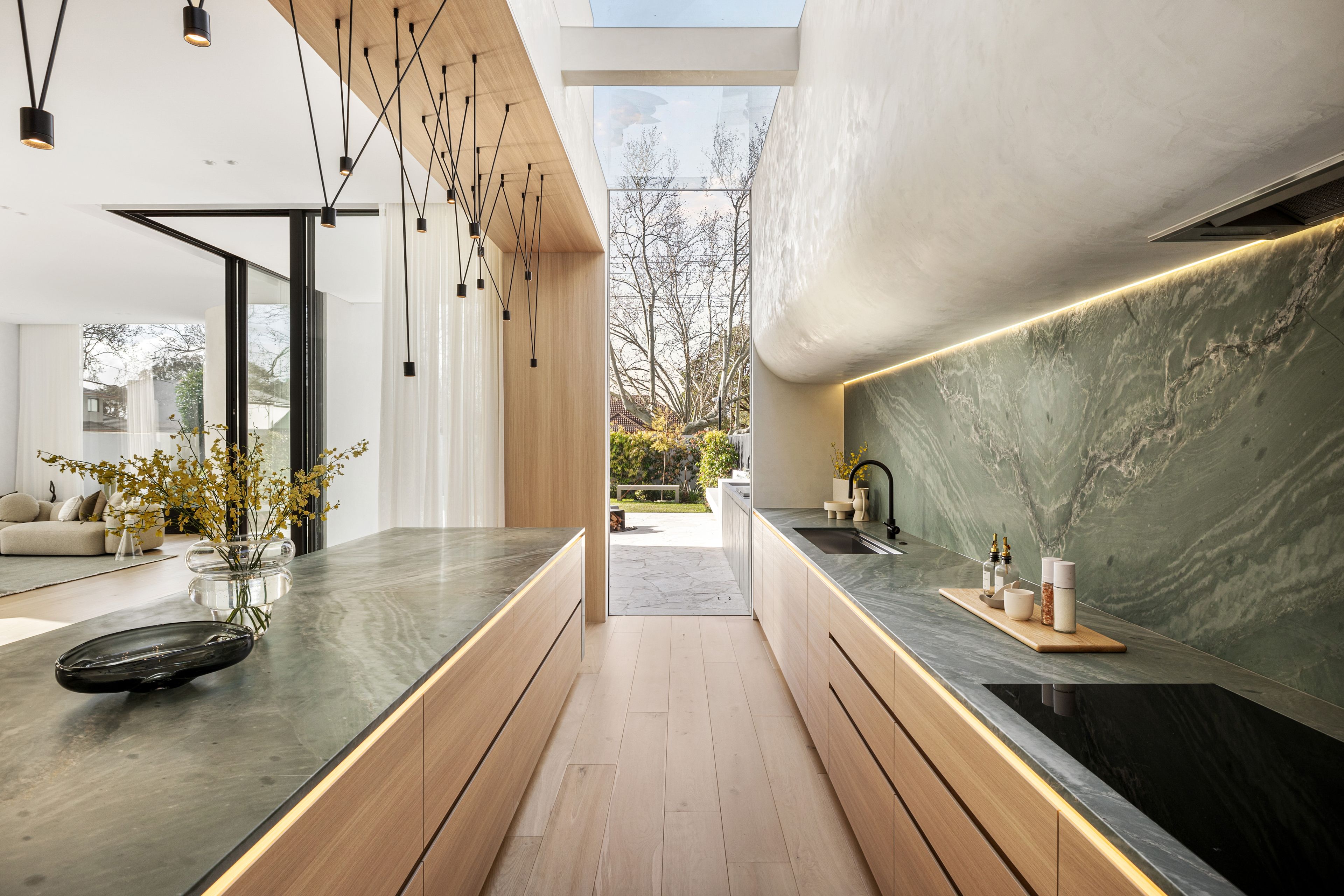 82 Cecil Street — photo 8 of 23