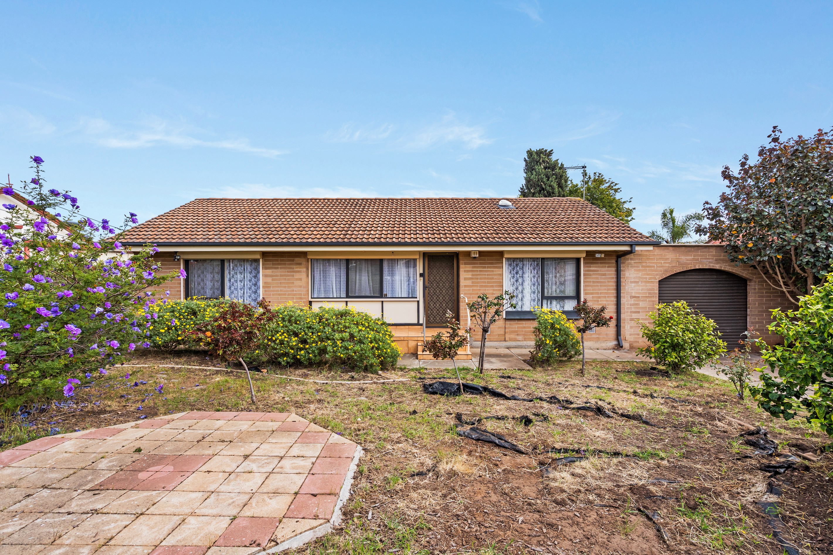 8 Verdon Drive, Ingle Farm, SA 5098