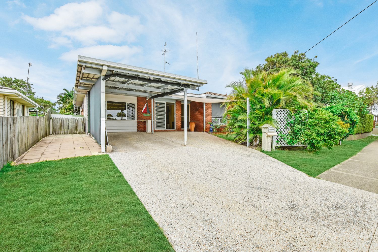 22 Minkara Street, Warana, QLD 4575