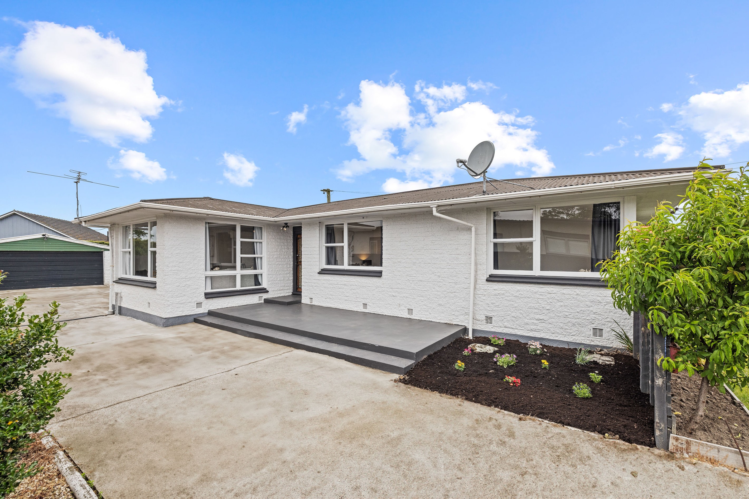 379 Breezes Road, Aranui, Christchurch City