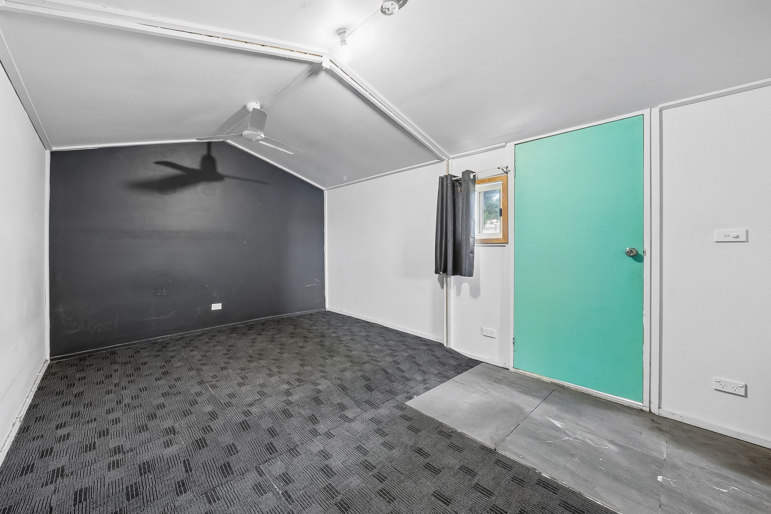 29 Service Street — photo 10 of 13