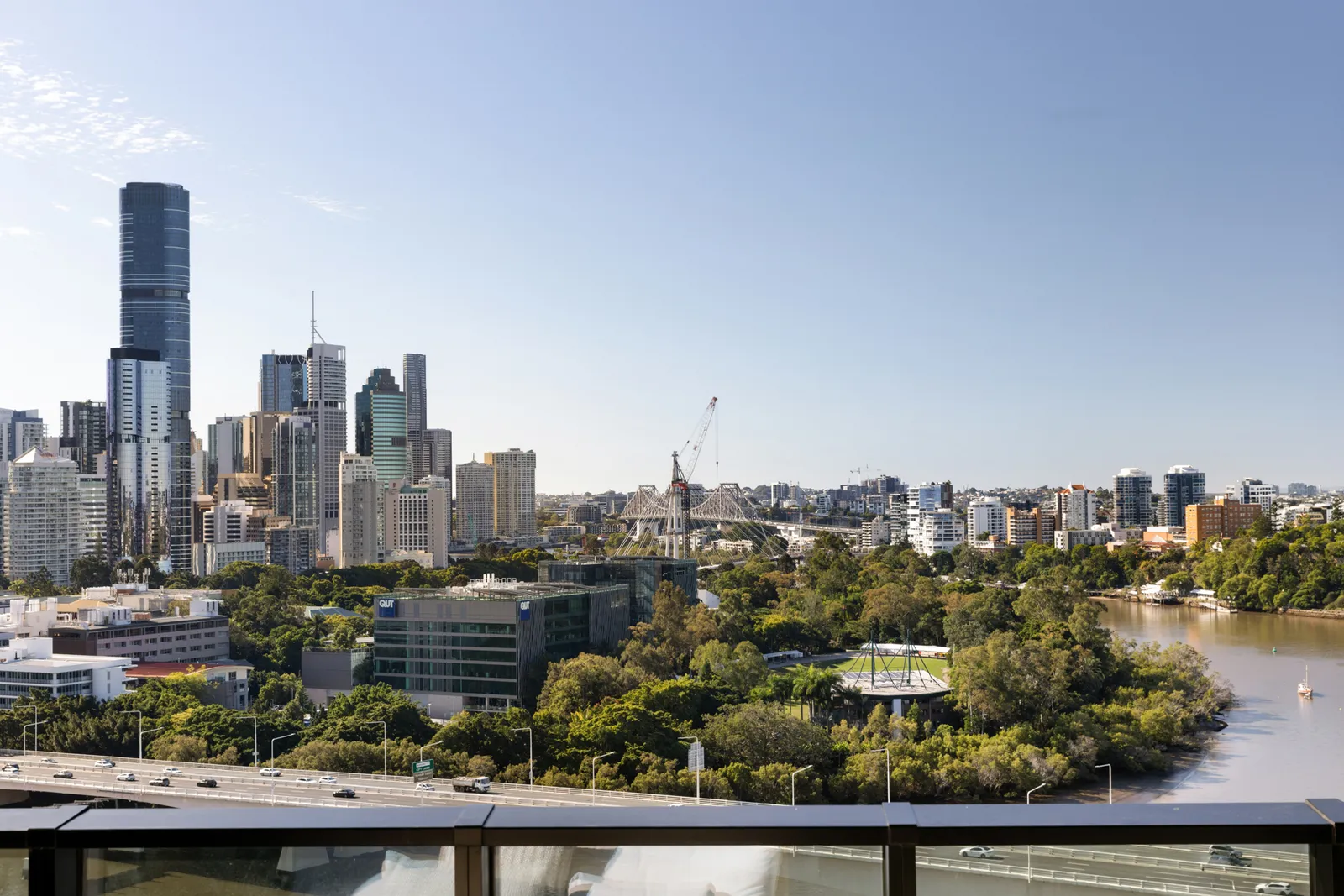 1402/9 Christie Street, South Brisbane