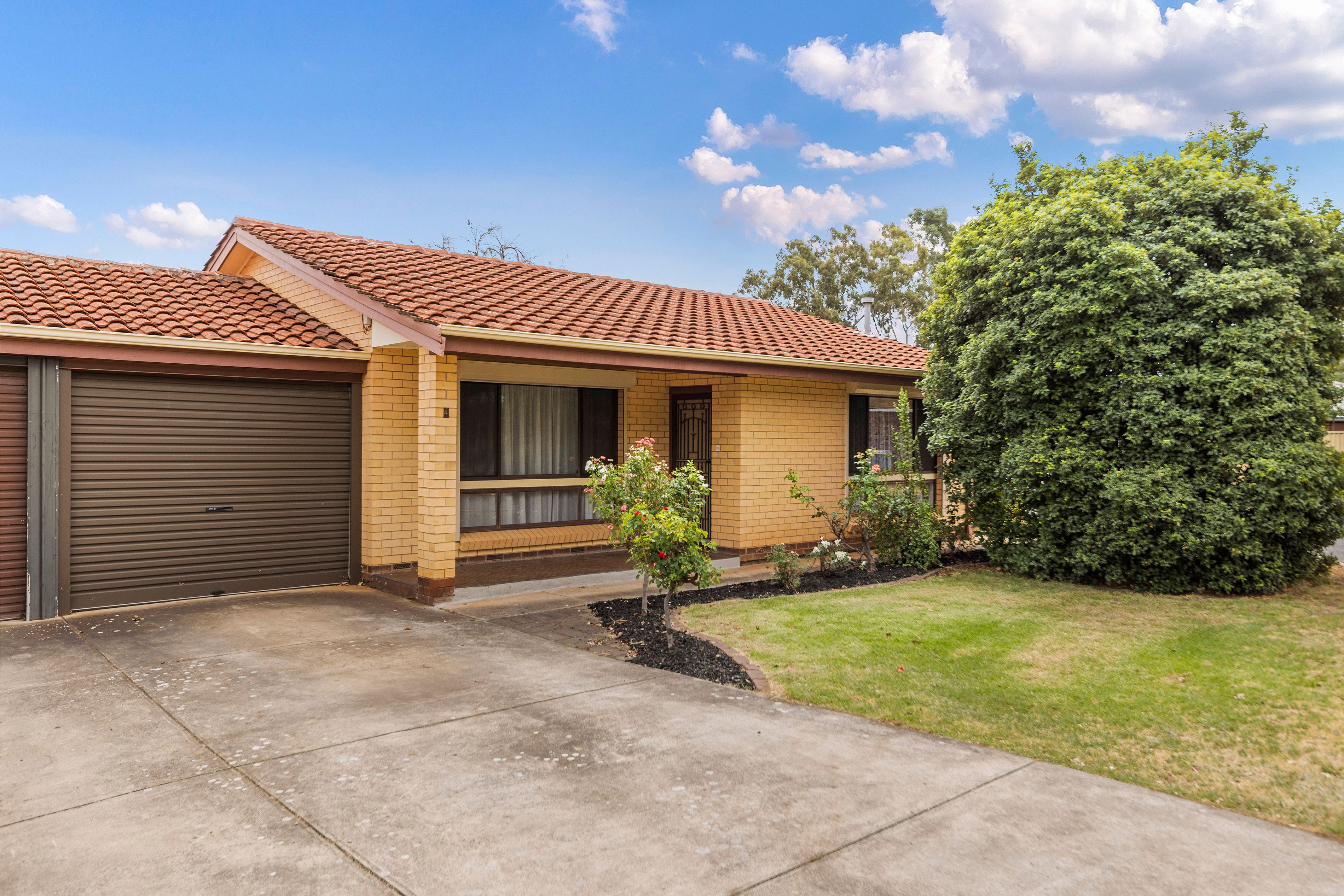 4/9 GOODFIELD Road, Para Hills West, SA 5096