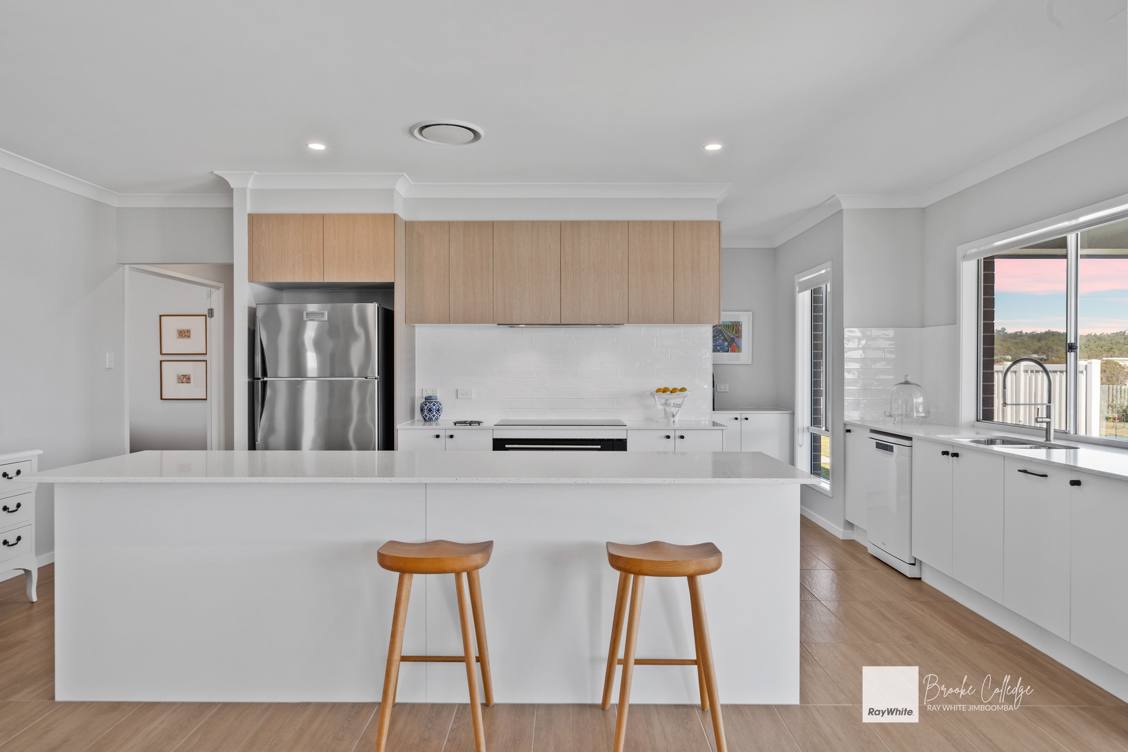 69-73 Weatherly Drive — photo 5 of 29