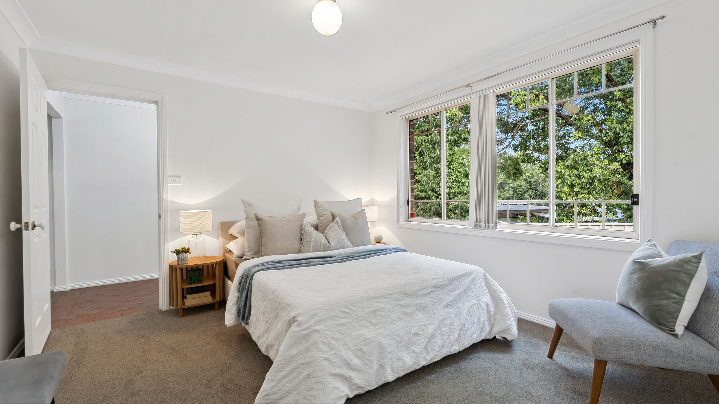 1/14a Arndell Street — photo 5 of 10