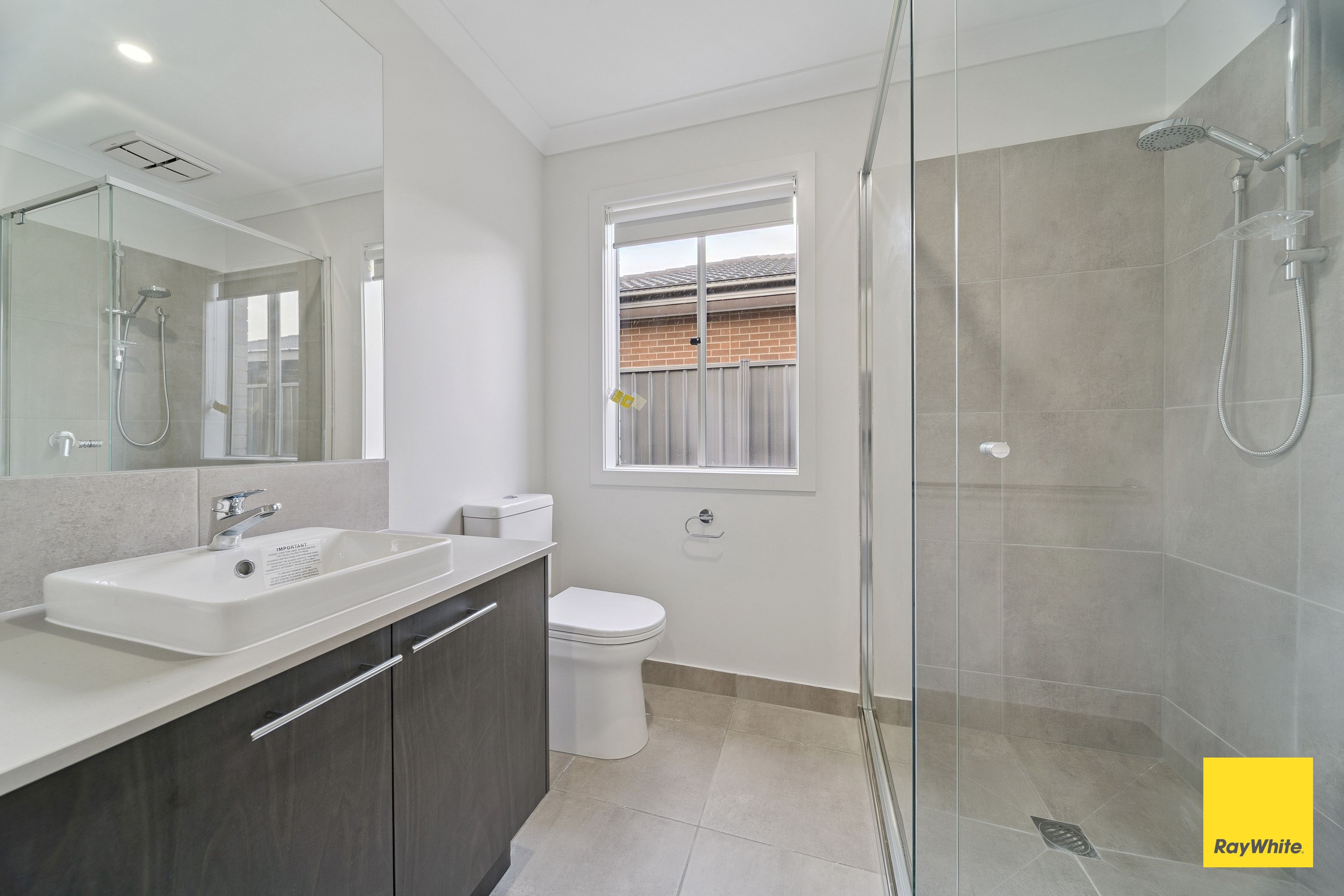 18 Jarvis Street — photo 11 of 14