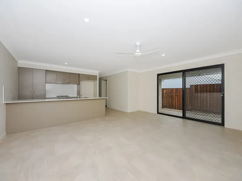 6 Crewes Crescent, Redbank Plains, QLD 4301