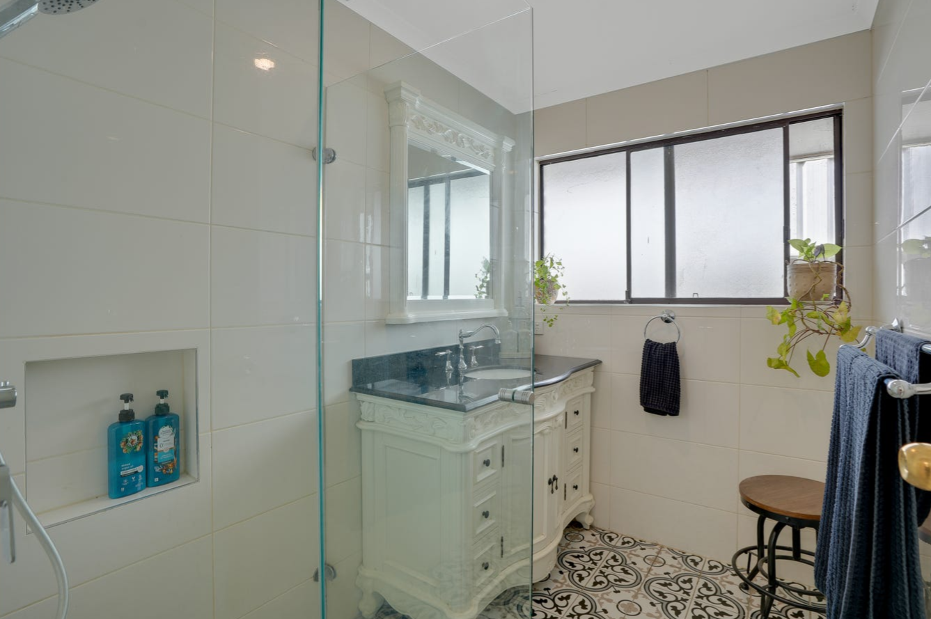 10 Bermudez Crescent — photo 11 of 15