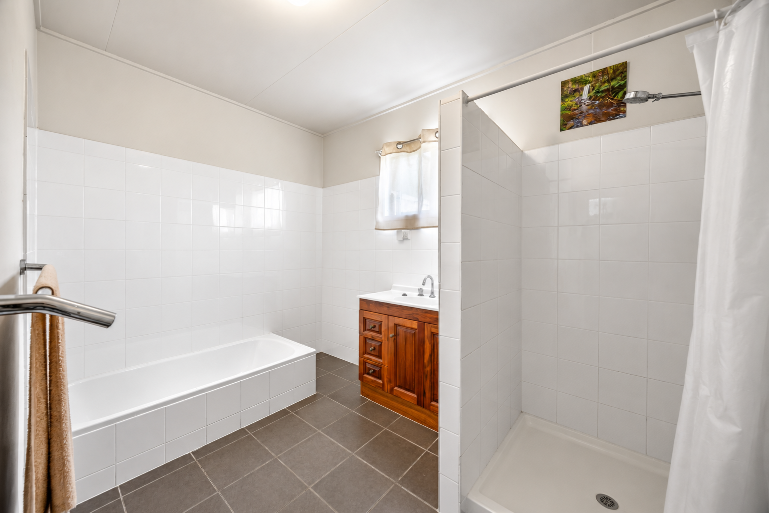 42 Aerodrome Road — photo 10 of 24
