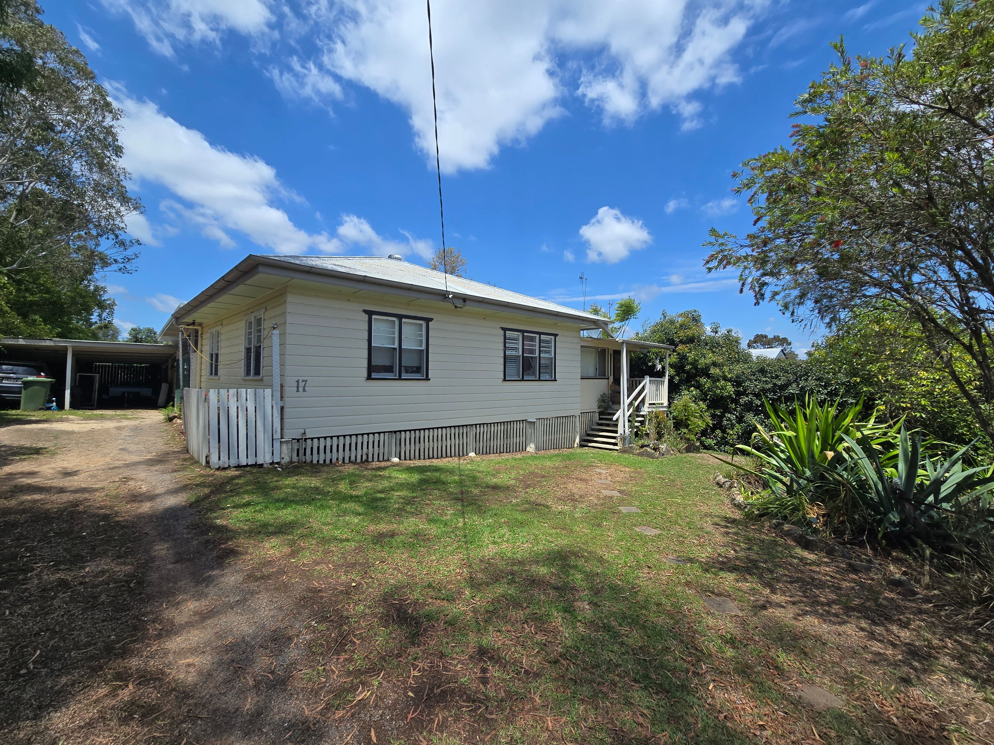 17 Albert Street — photo 14 of 15