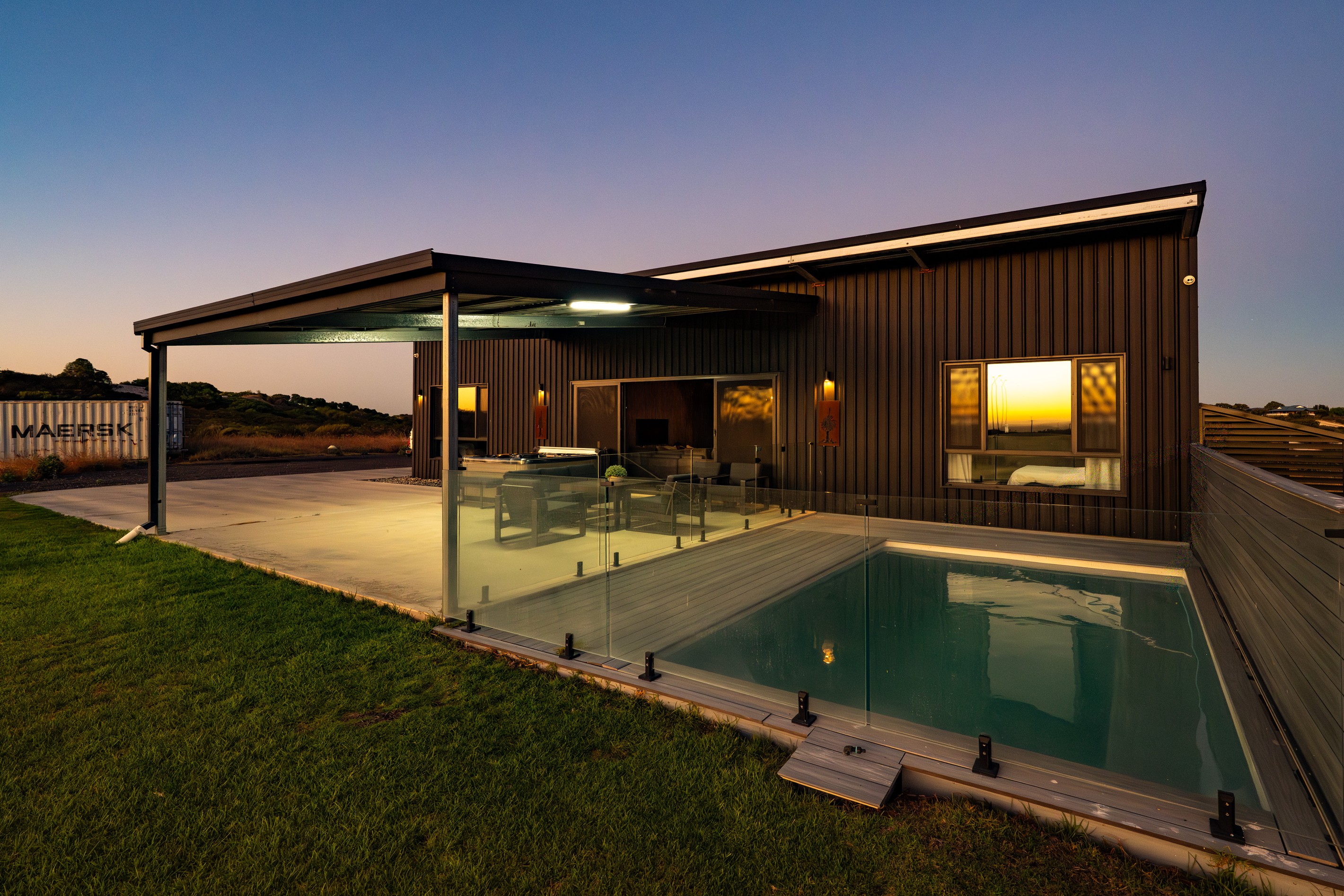 98 PINDARI Place, Karakin, WA 6044