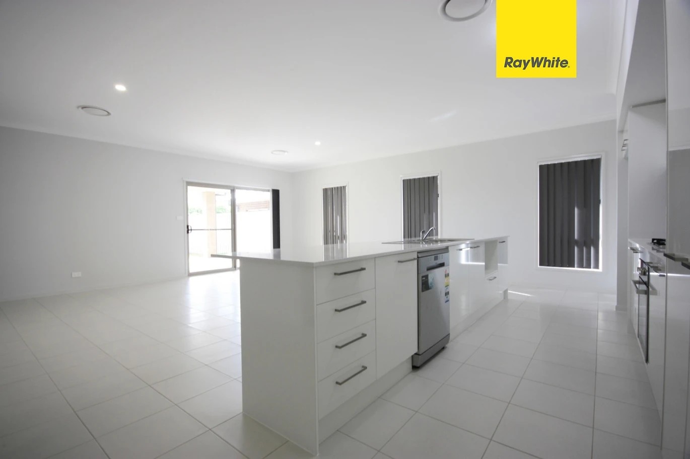 8 Mawer Street, Oran Park, NSW 2570
