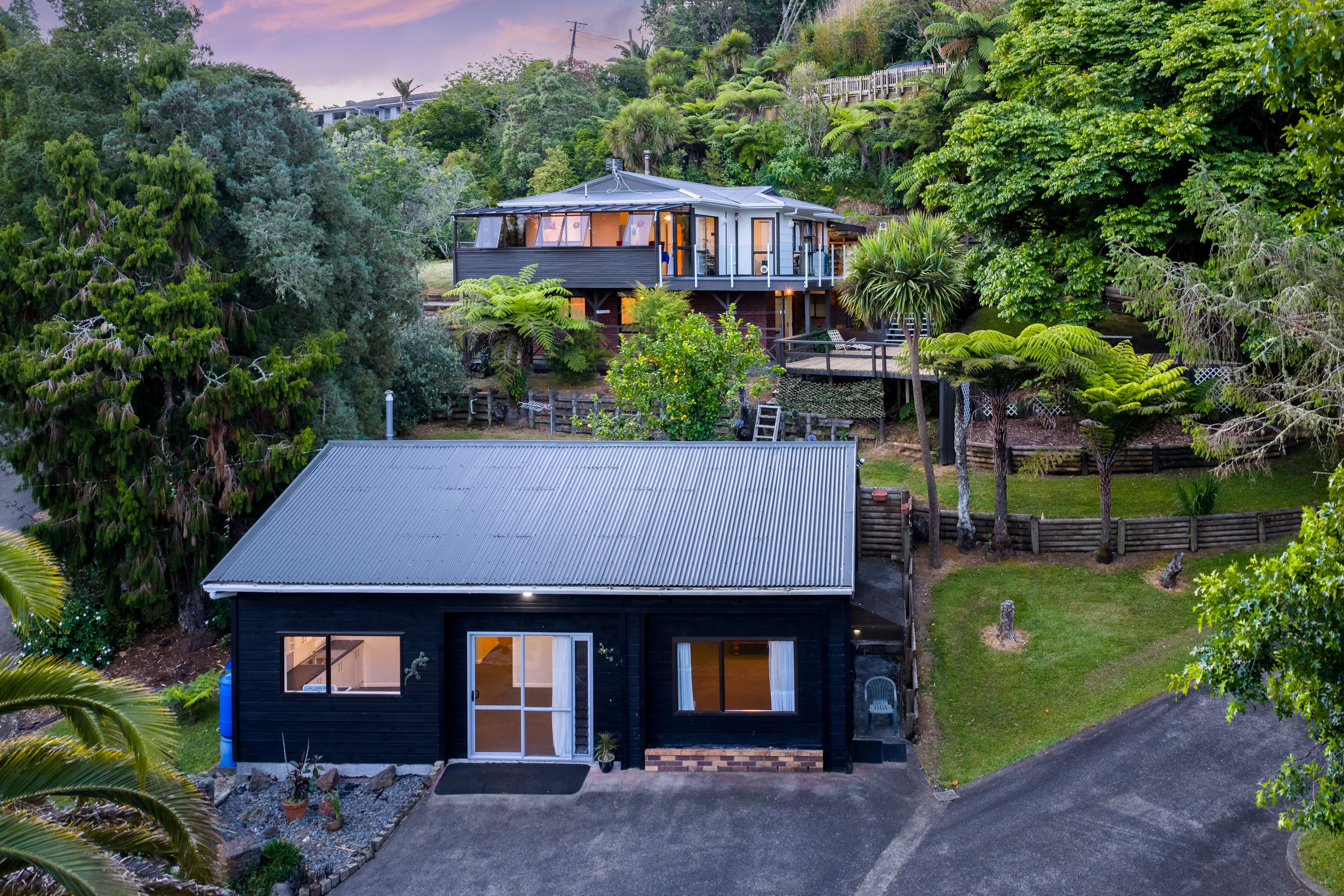 274 Forest Hill Road, Waiatarua, Waitakere City