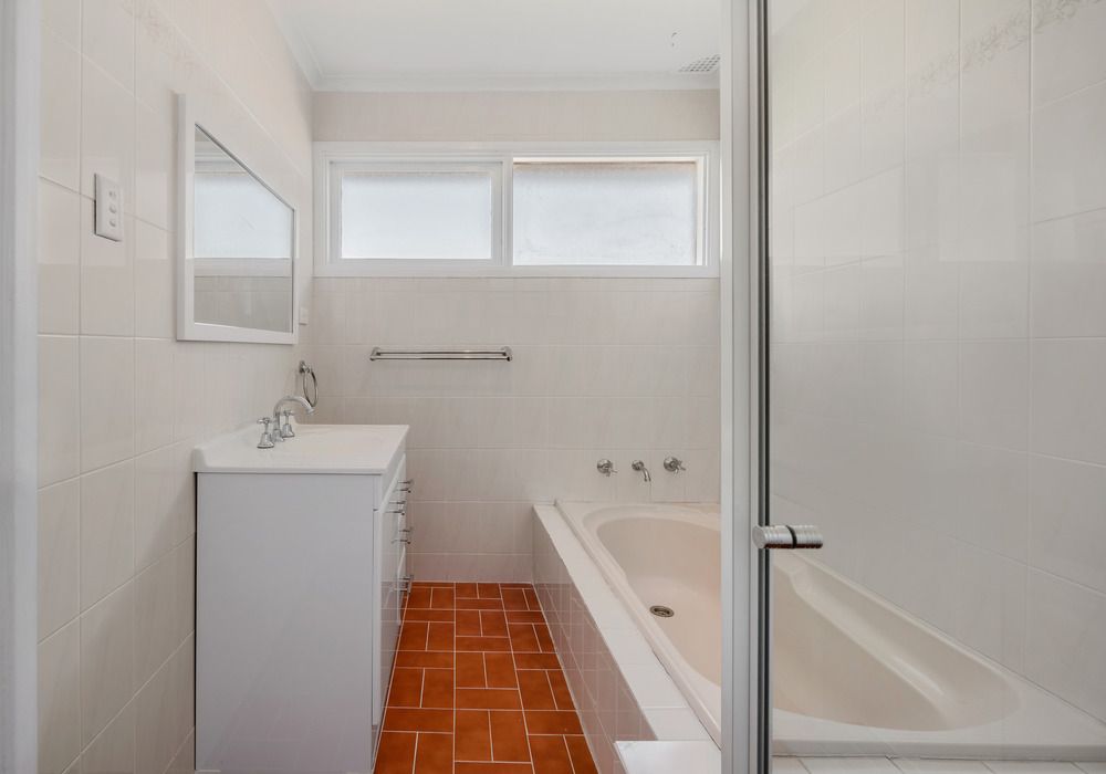 3 Tremlow Crescent, Ambarvale, NSW 2560