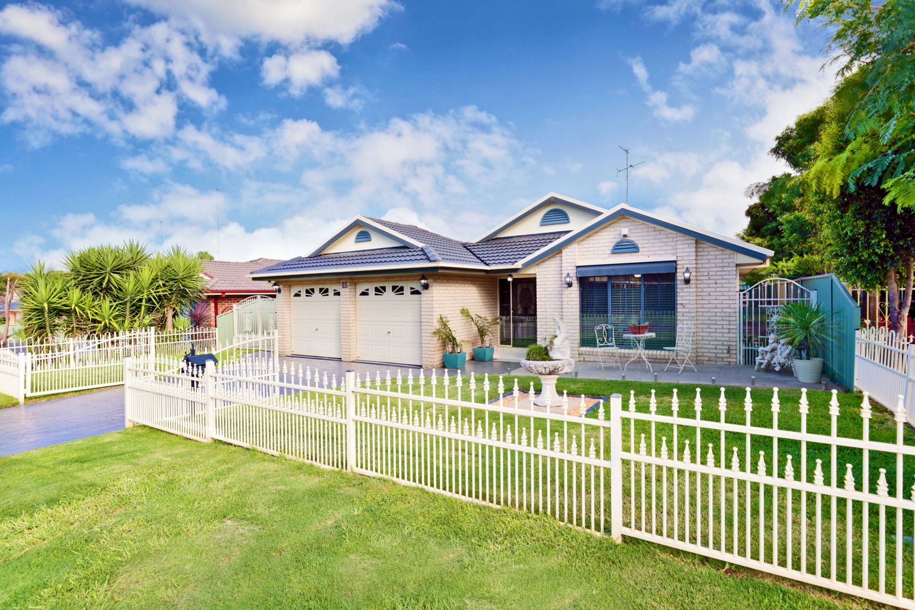 25 Brigadoon Avenue, Glenmore Park, NSW 2745