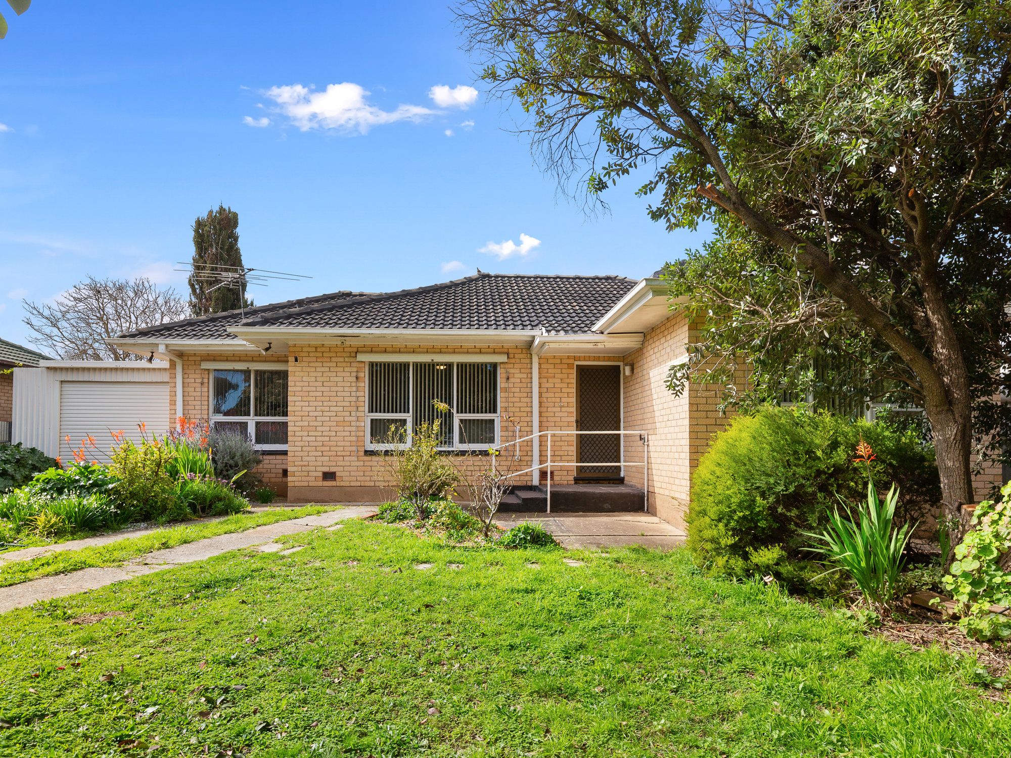 28 Prince Charles Street, Morphett Vale, SA 5162